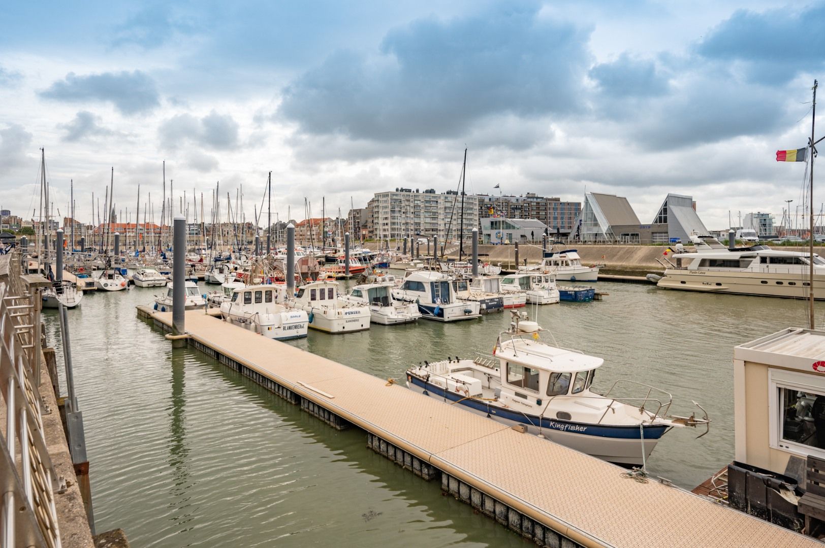 Lichtrijk nieuwbouwappartement aan de zee foto 11