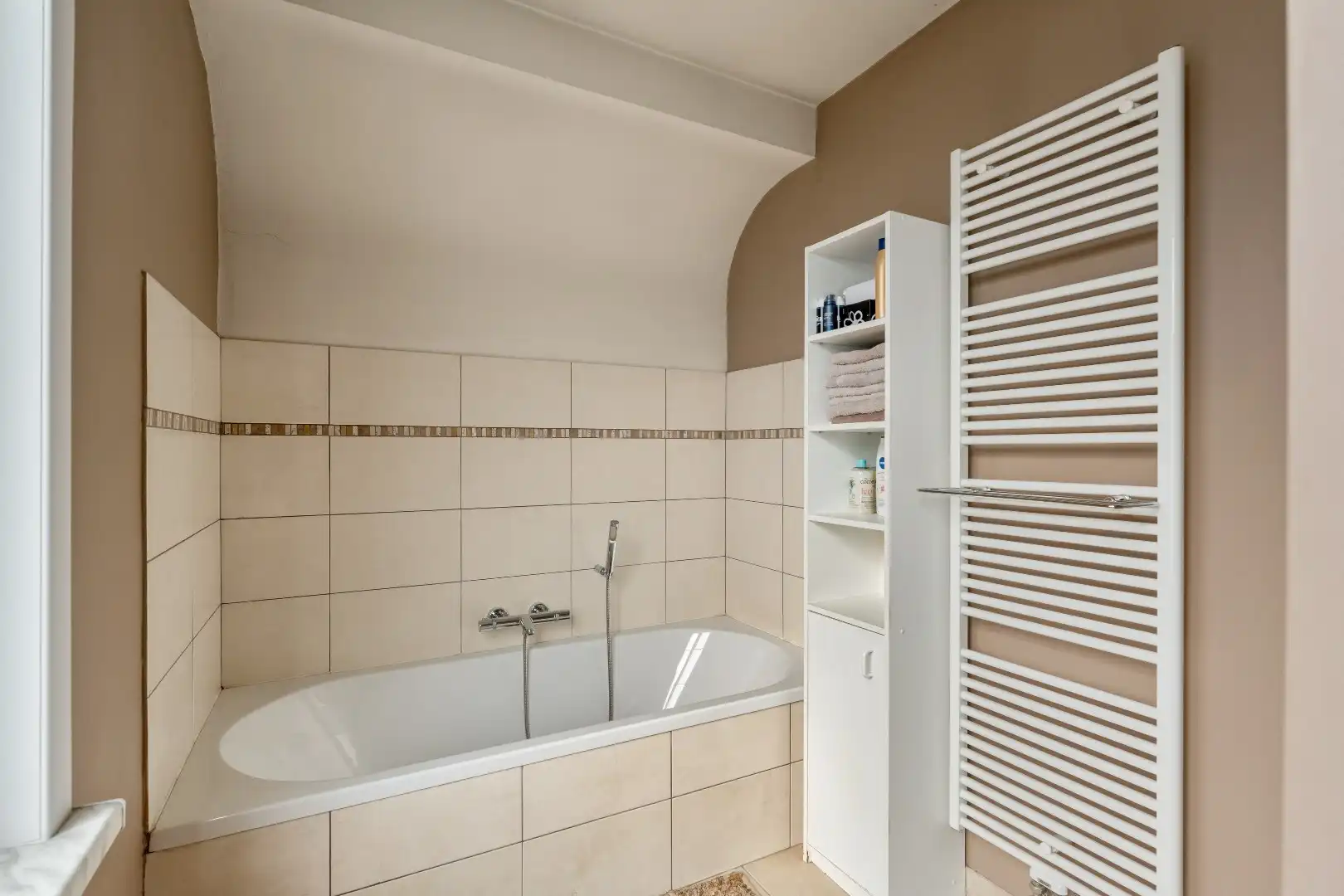 Centraal gelegen woning, 4 slpk, 180 m² bewoonbare oppervlakte, 9a 99ca foto 15