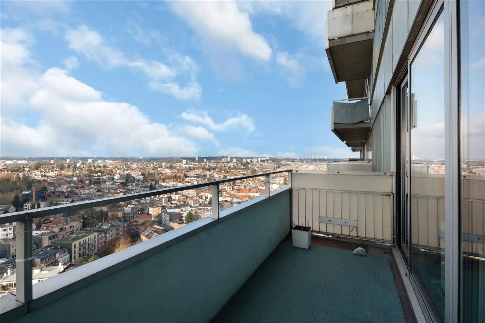 Ruim appartement met een prachtig uitzicht foto 9