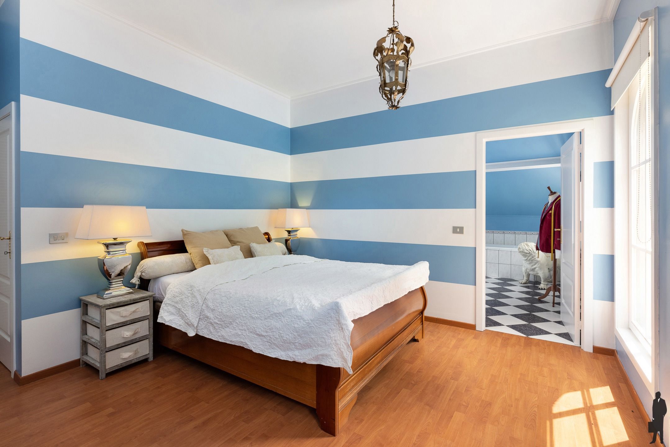 Kasteelhoeve op een landdomein van ca 6ha. foto 95