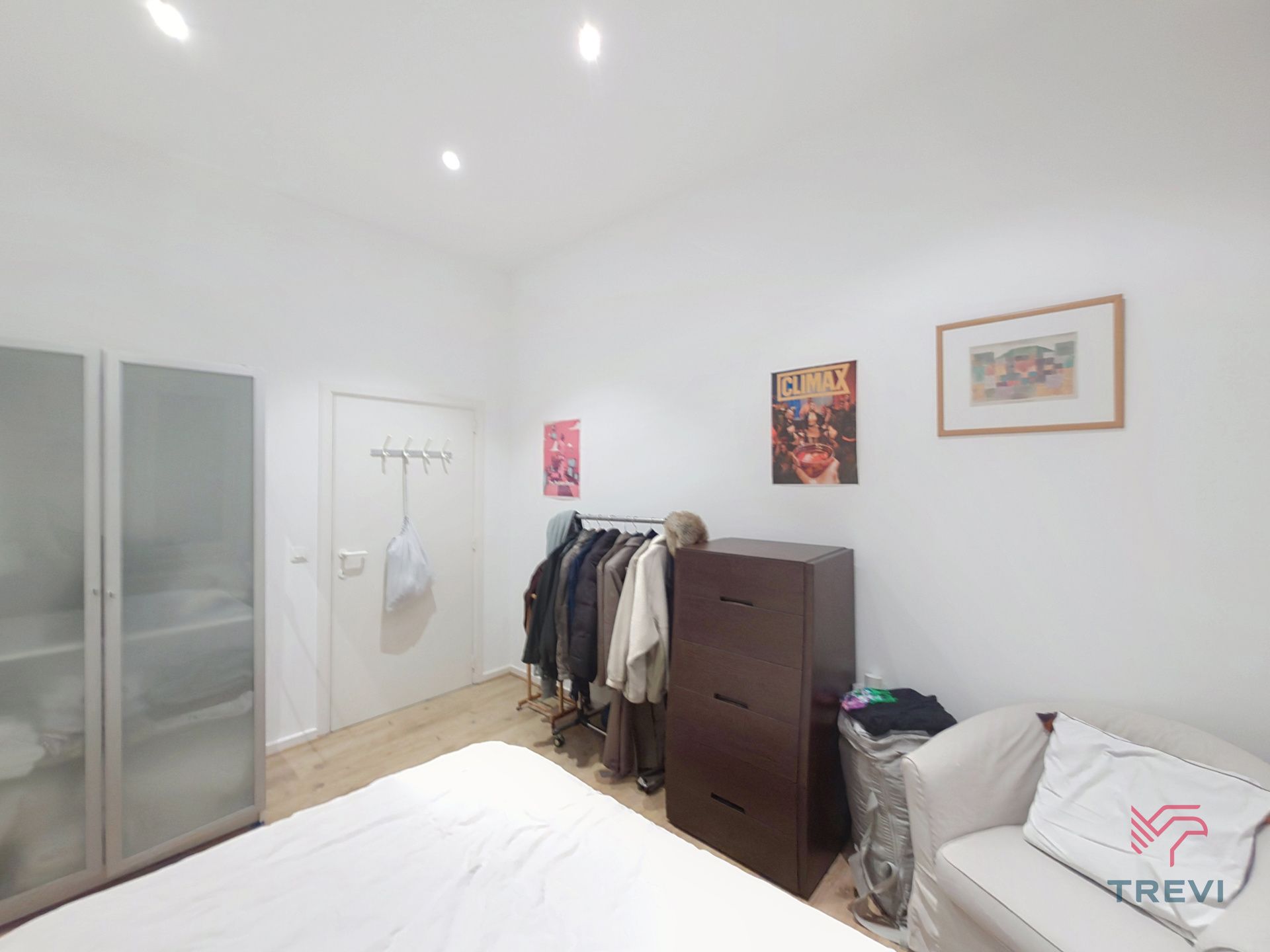 Gemeubileerd appartement met 1 slaapkamer naast de Zavel! foto 5