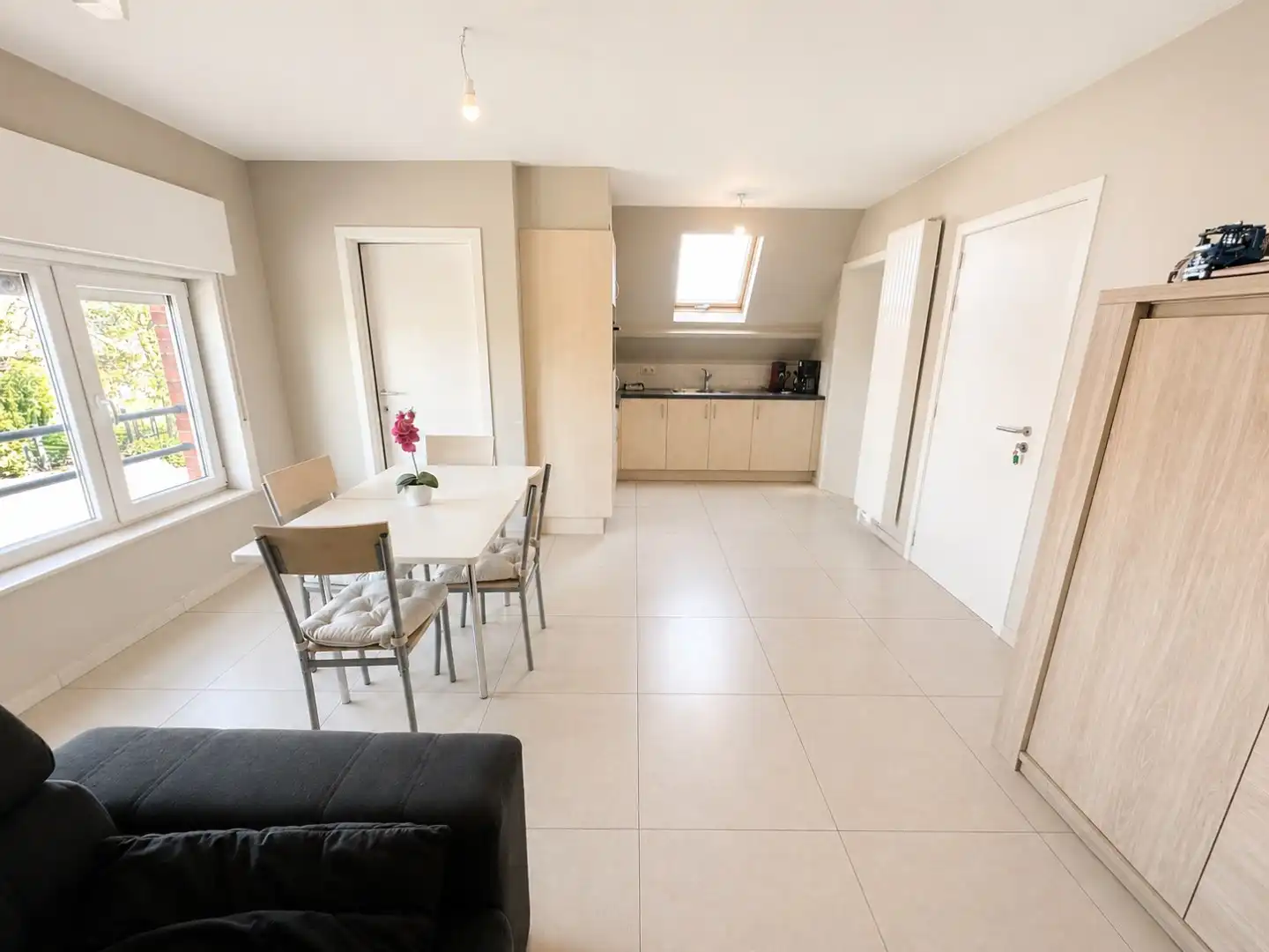 Gezellig 1-slpk appartement met autostaanplaats (en tuin), Torhout foto 4