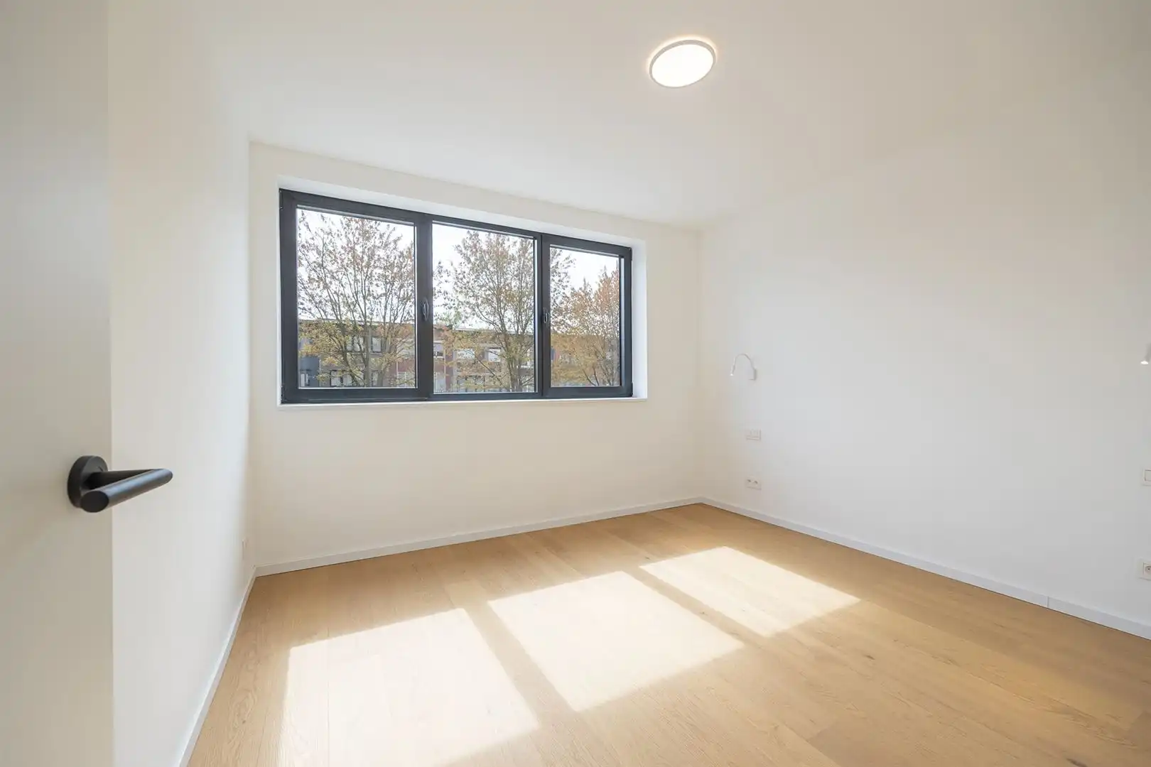 NIEUWBOUWAPPARTEMENT onder registratierechten  foto 12