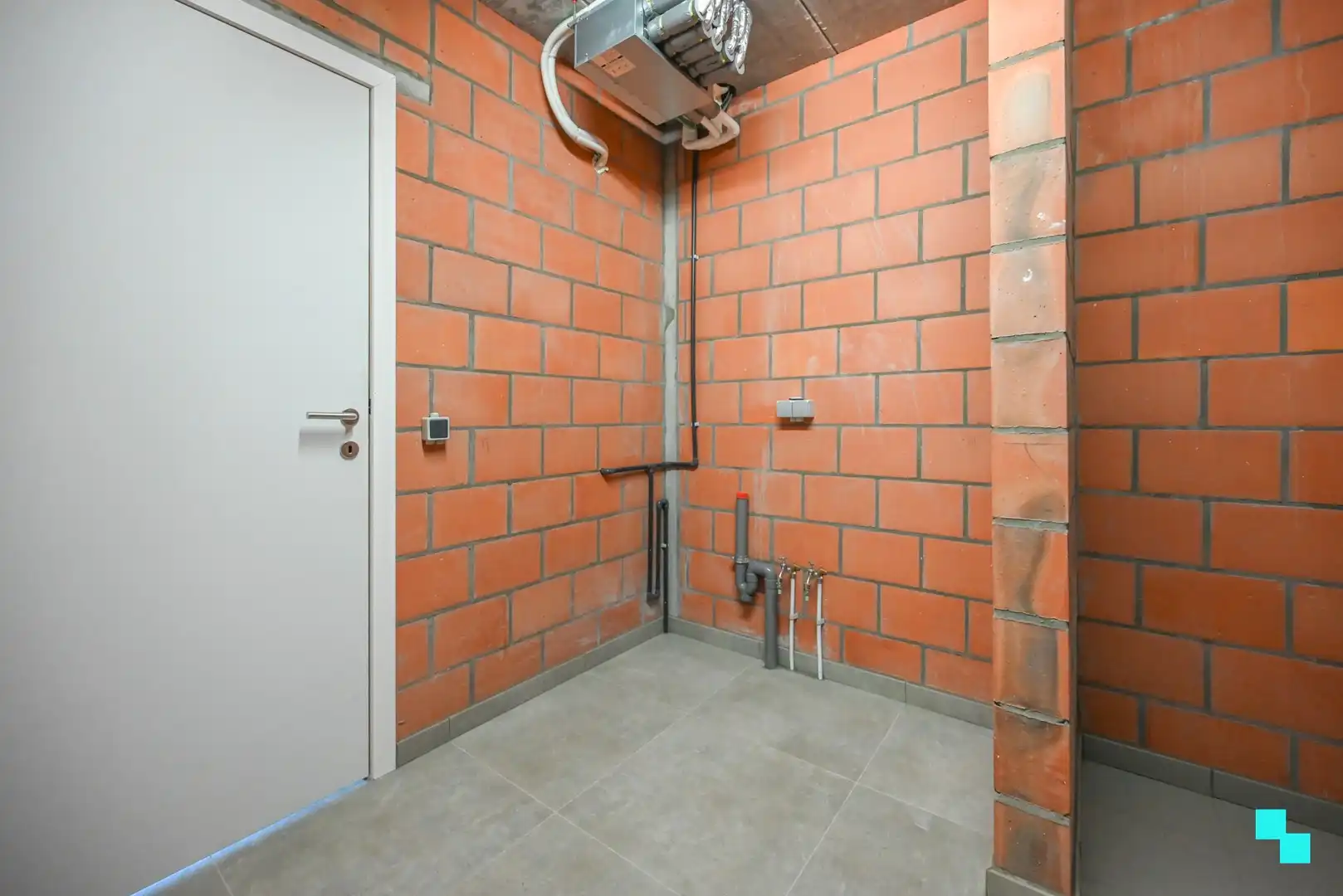 Riante nieuwbouwwoning met aangename tuin te Izegem foto 15