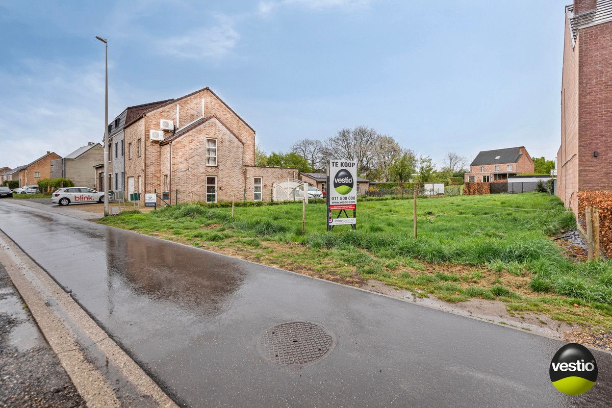 BOUWKAVEL VAN 6A18CA VOOR HOB NABIJ CENTRUM. foto 7