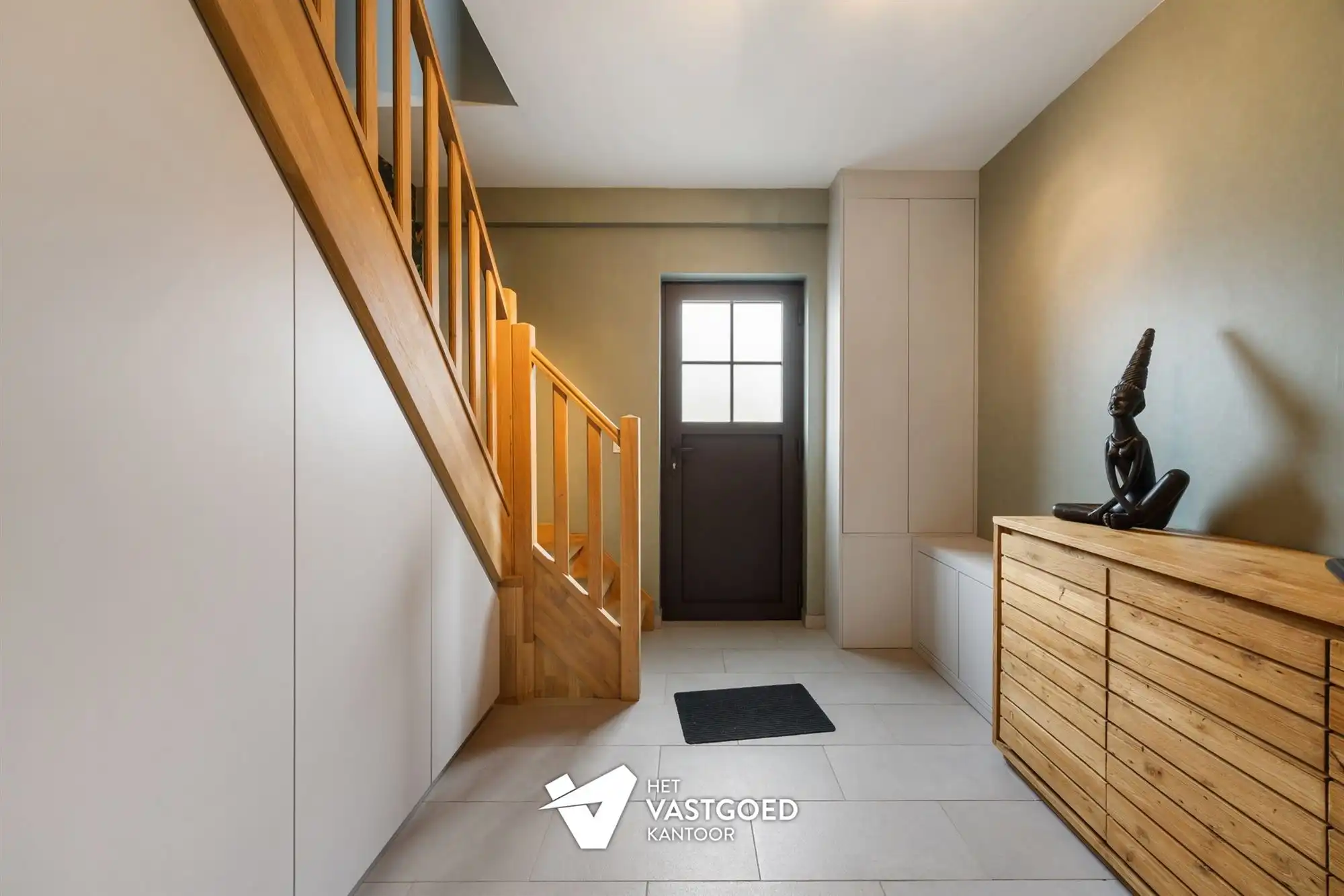 PERFECT ONDERHOUDEN WONING MET 6 SLAAPKAMERS EN WERKHUIS/GARAGE IN GROENE OMGEVING TE VIVERSEL foto 19