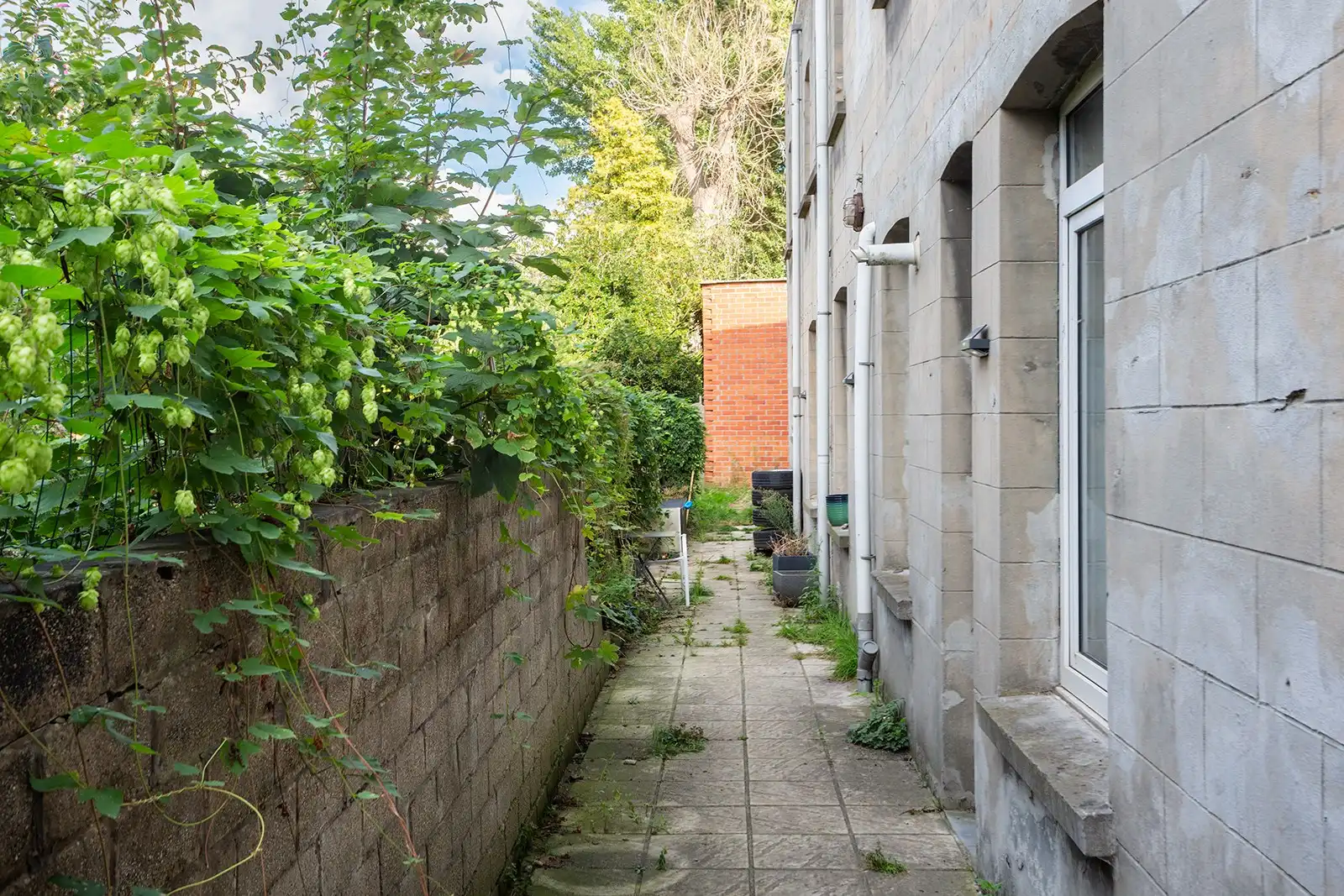 Ruim te renoveren duplex-appartement met 3 slpk en tuin foto 13