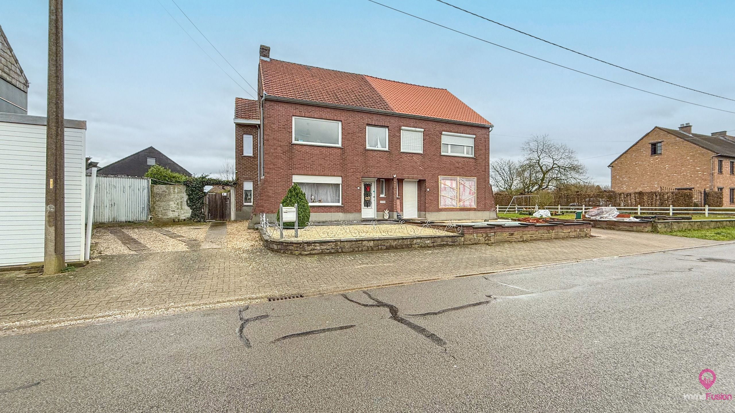 Instapklare woning met praktische indeling gelegen te Halen! foto 27