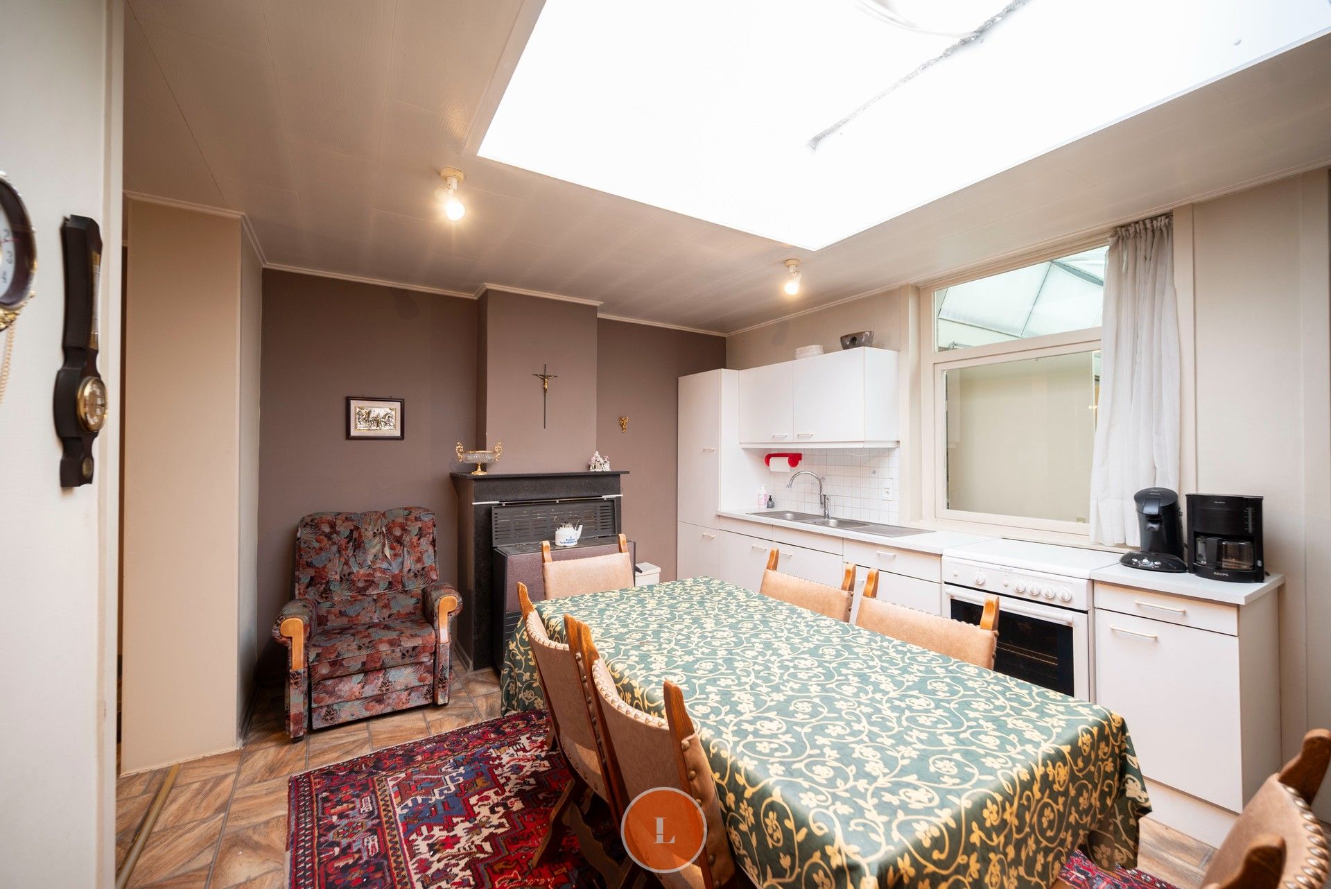 Te renoveren gezinswoning in centrum Marke foto 5