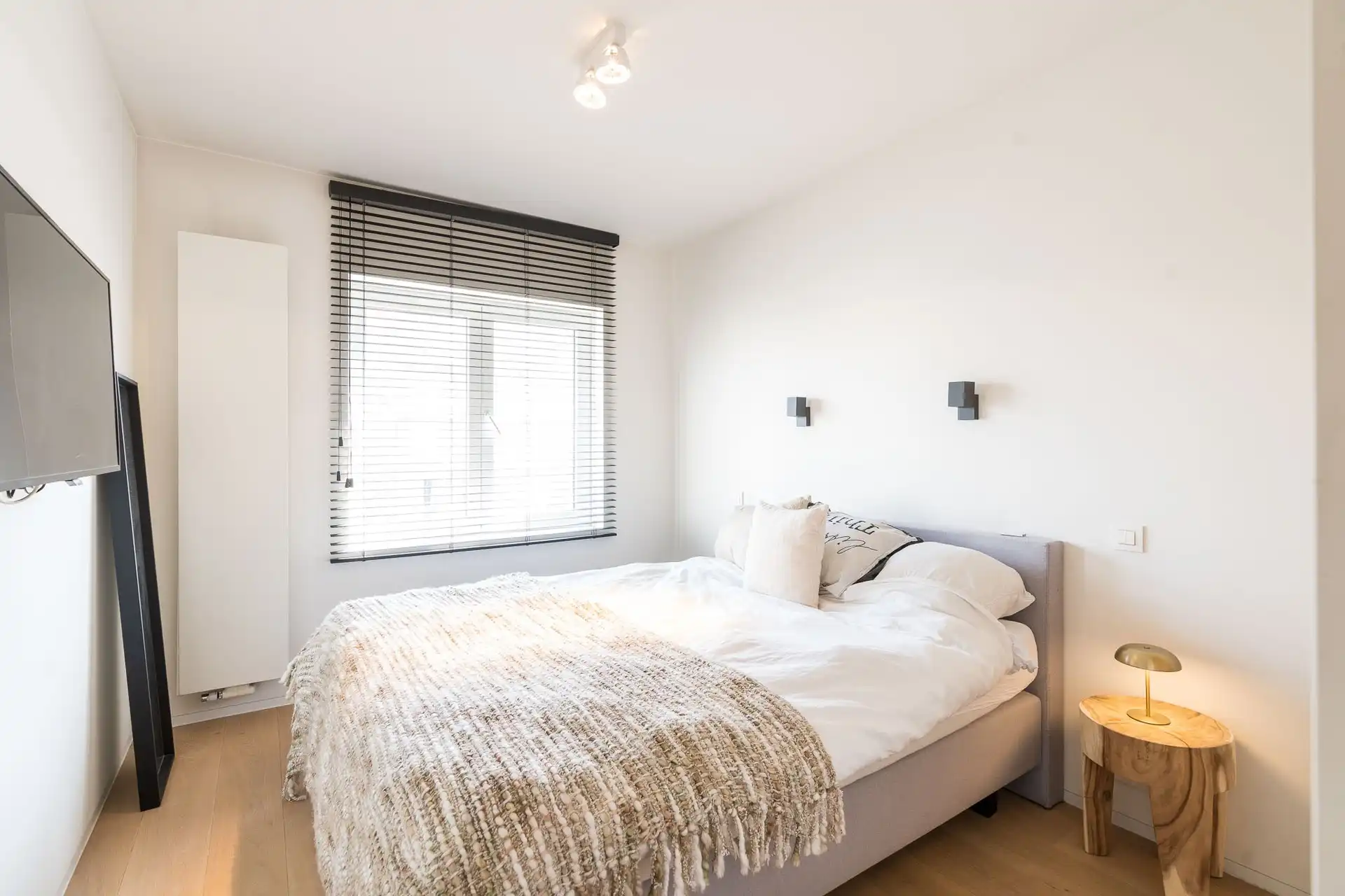Prachtig lichtrijk appartement met 3 slaapkamers gelegen nabij het Rubensplein te Knokke foto 17