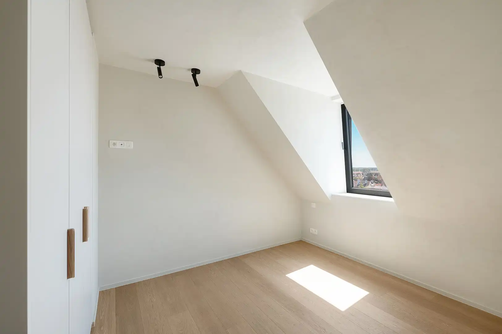 Nieuwbouw duplexappartement met prachtig zijdelings zeezicht. foto 17