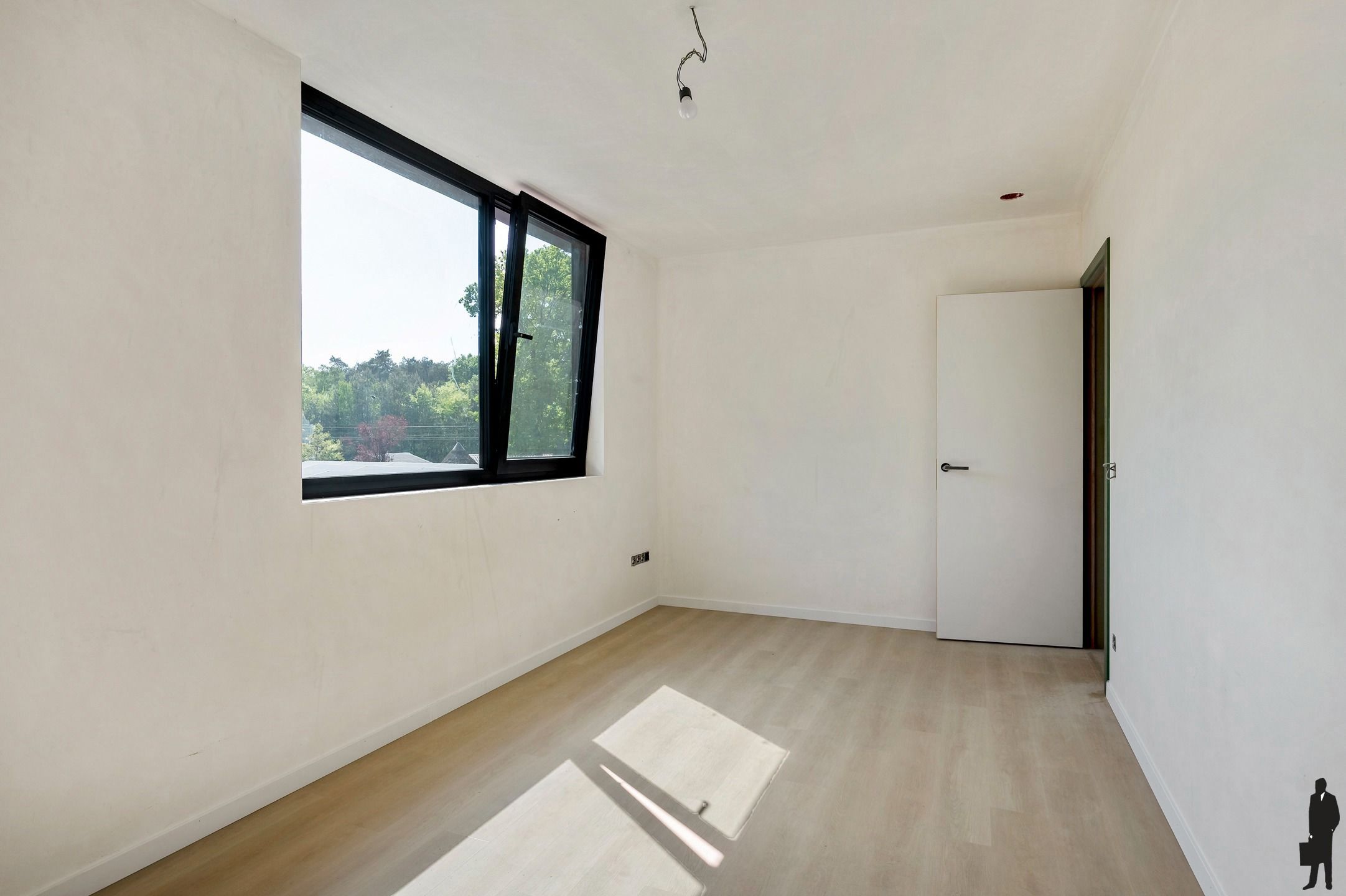 Moderne nieuwbouwwoning op een perceel van ca. 825 m²!  foto 18
