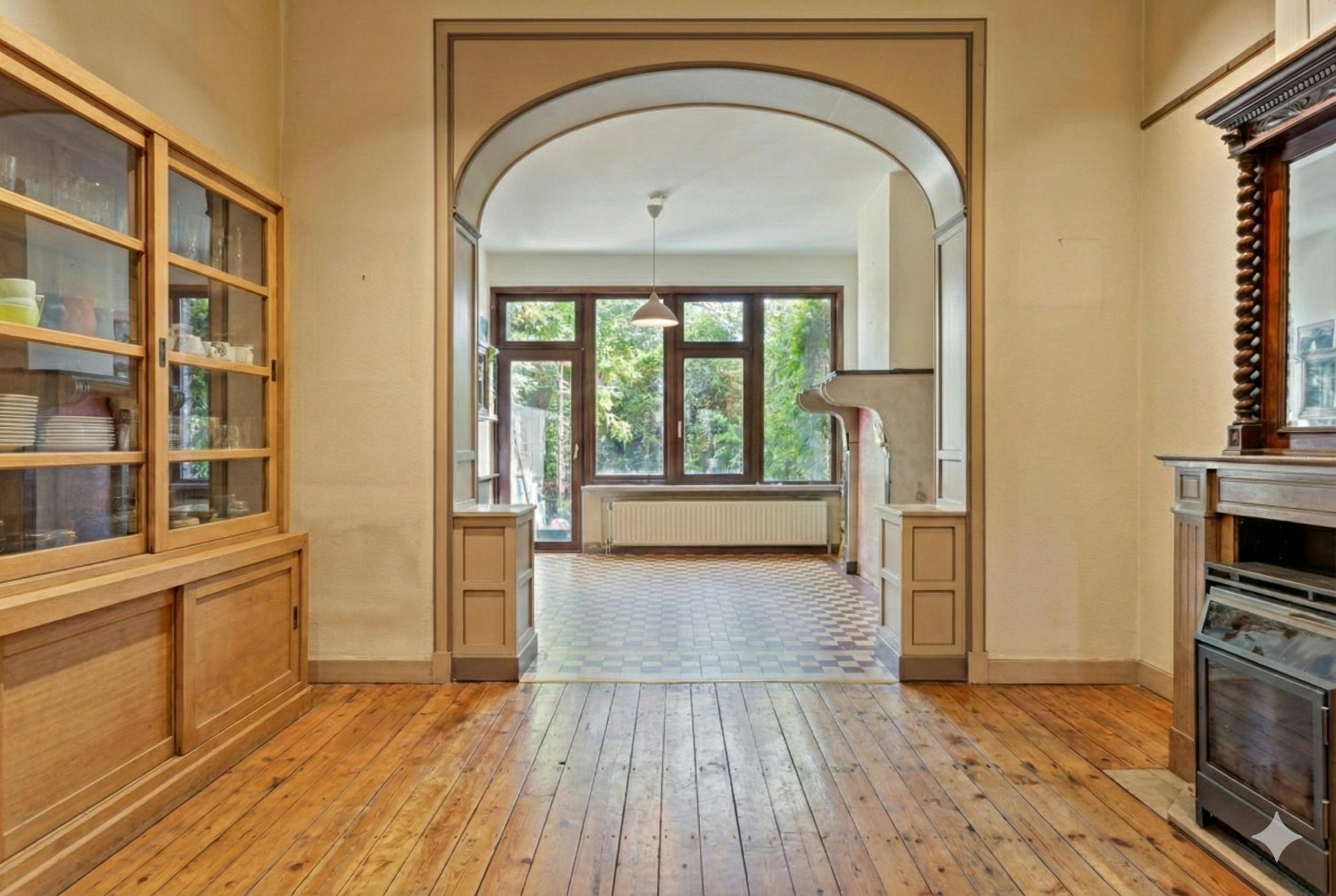 Charmant en ruim huis met 2 garageboxen in hartje Vilvoorde foto 3