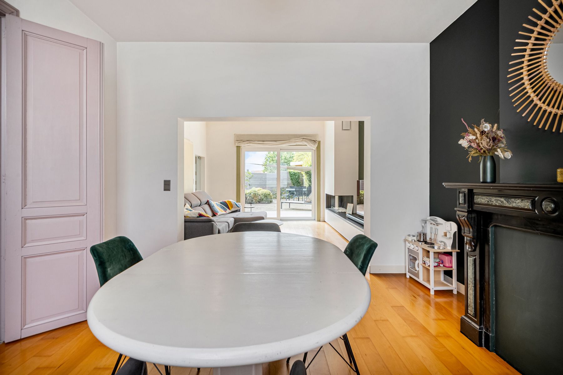 Karaktervol herenhuis met 5 slaapkamers en leuke tuin foto 8