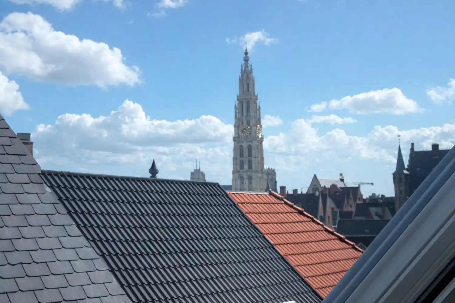 Lichtrijk wonen in het historische centrum van Antwerpen, met Scheldezicht vanuit de leefruimte! foto 23