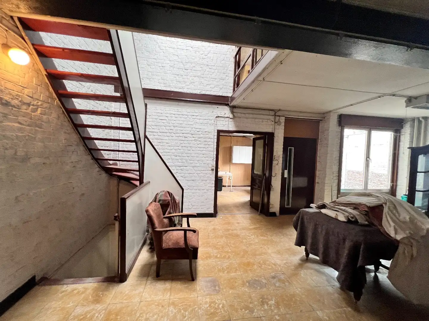 Karakterpand met industriële looks op toplocatie foto 7