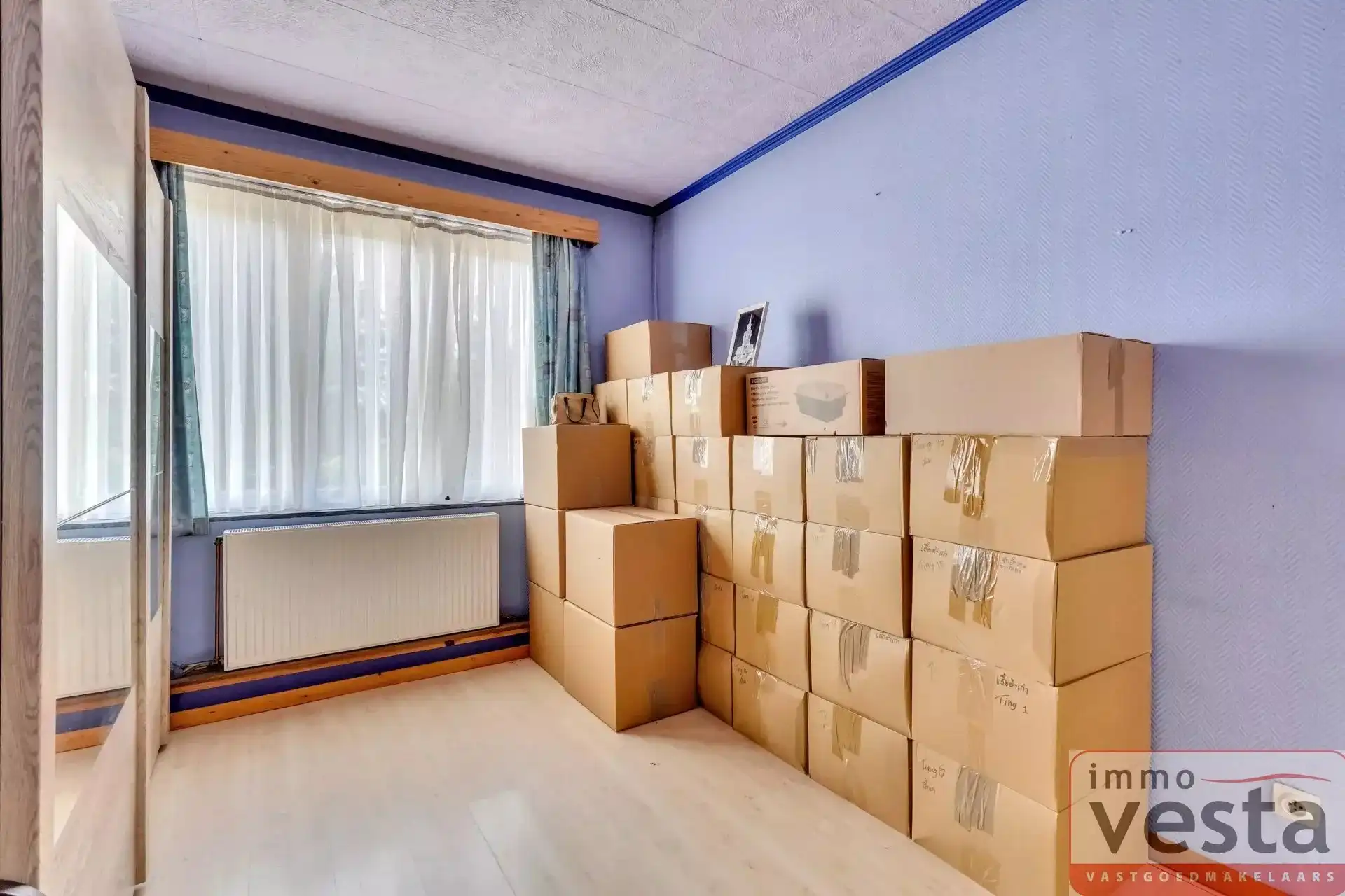 Ruime, op te knappen woning aan de stadsrand foto 14