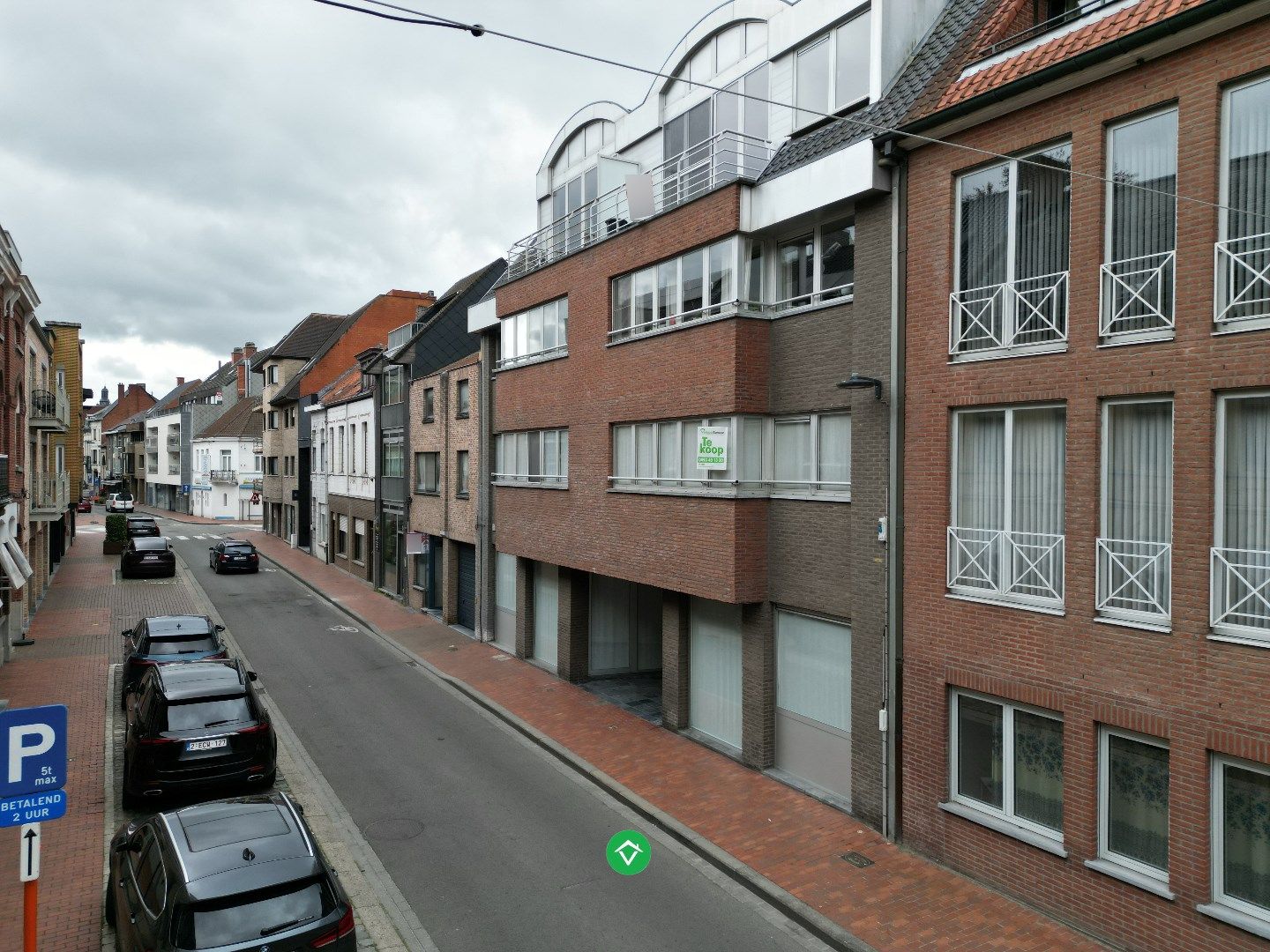 Ruim appartement (117 m²) met 2 slaapkamers, terras en garage in centrum Roeselare!  foto 15