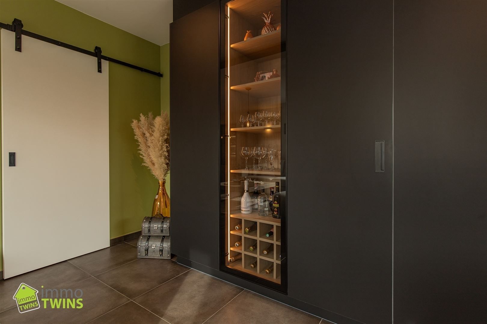 Instapklare en stijlvolle HOB met bijgebouw, tuin en visvijver te Dendermonde (Schoonaarde) foto 8