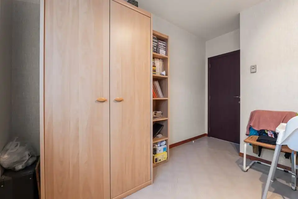 RUIME GELIJKVLOERSE GEZINSWONING OP EEN UITZONDERLIJK PERCEEL IN KORTENAKEN foto 26