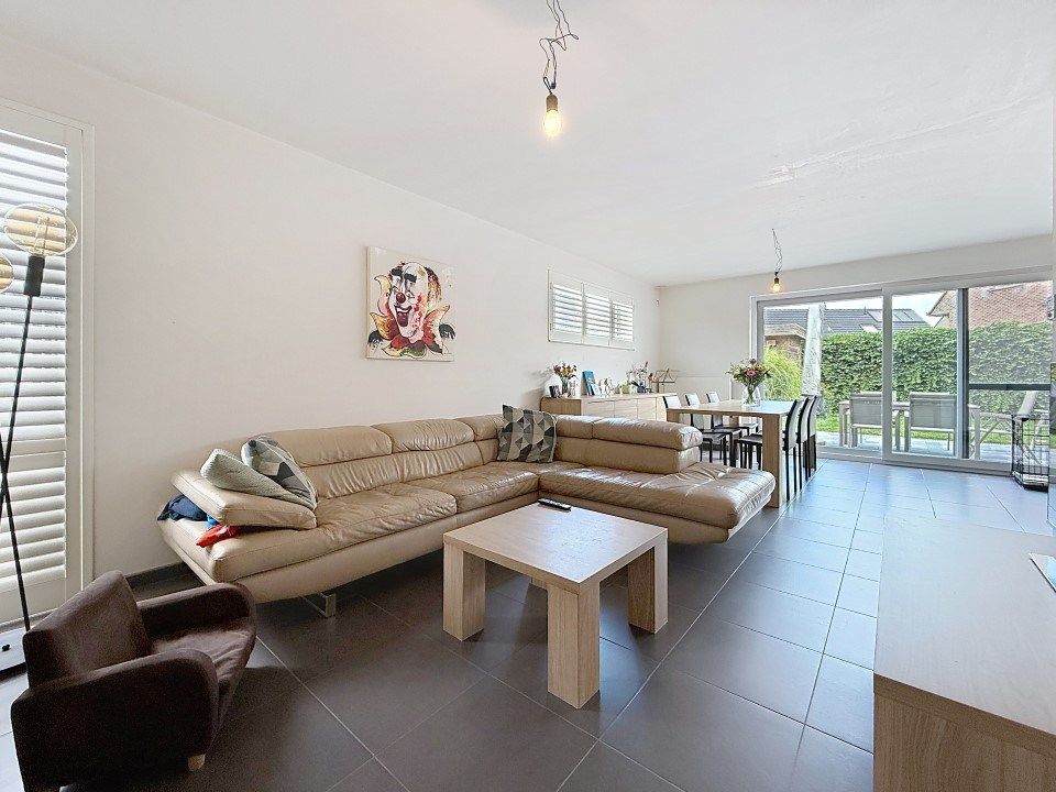Moderne halfopen woning met tuin en garage – Rustige, centrale ligging! foto 3