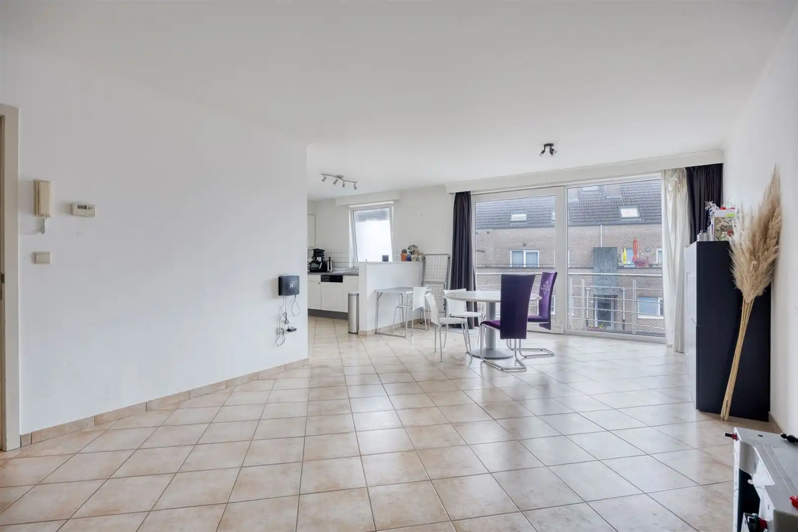 TE KOOP: Appartement met 2 slaapkamers in hartje Zolder! foto 3