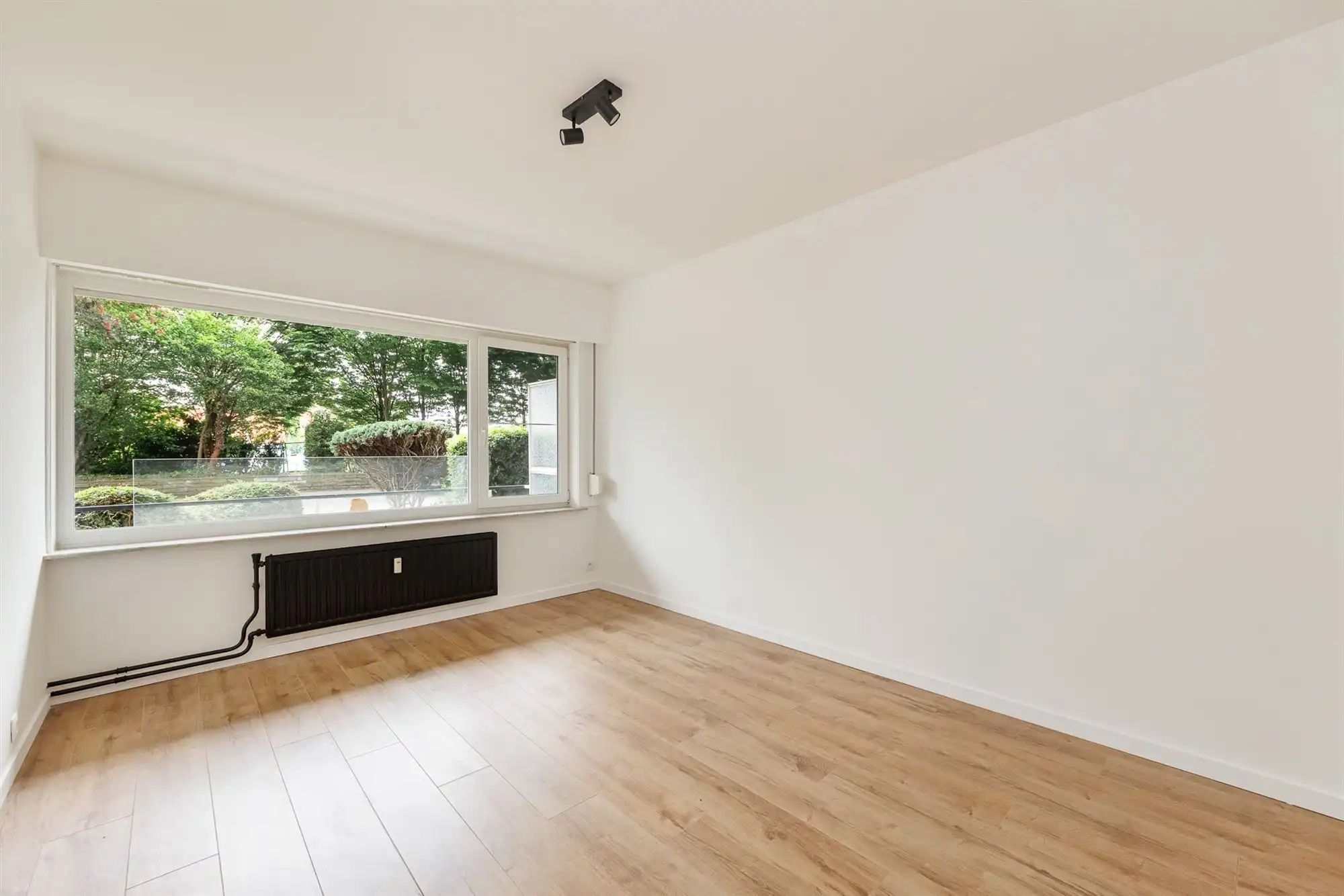 Lichtrijk gelijkvloersappartement met 2 slpk op TOPlocatie foto 15