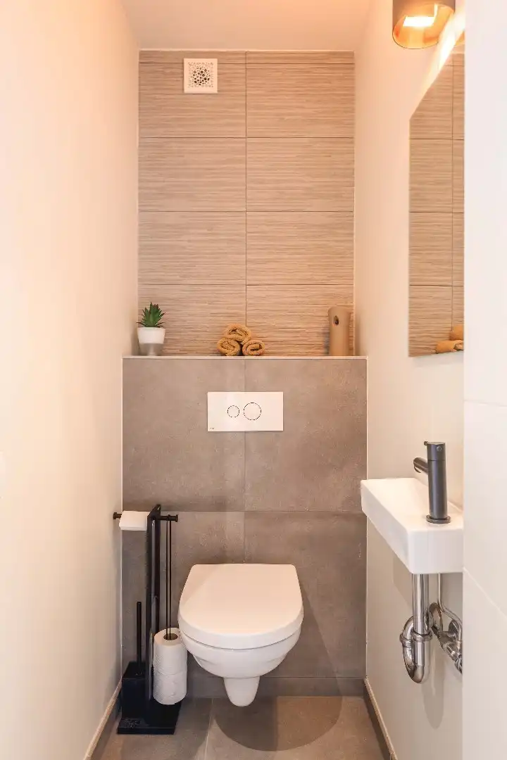 LUXUEUS PENTHOUSE (BJ 2019) MET GUNSTIGE LIGGING foto 13