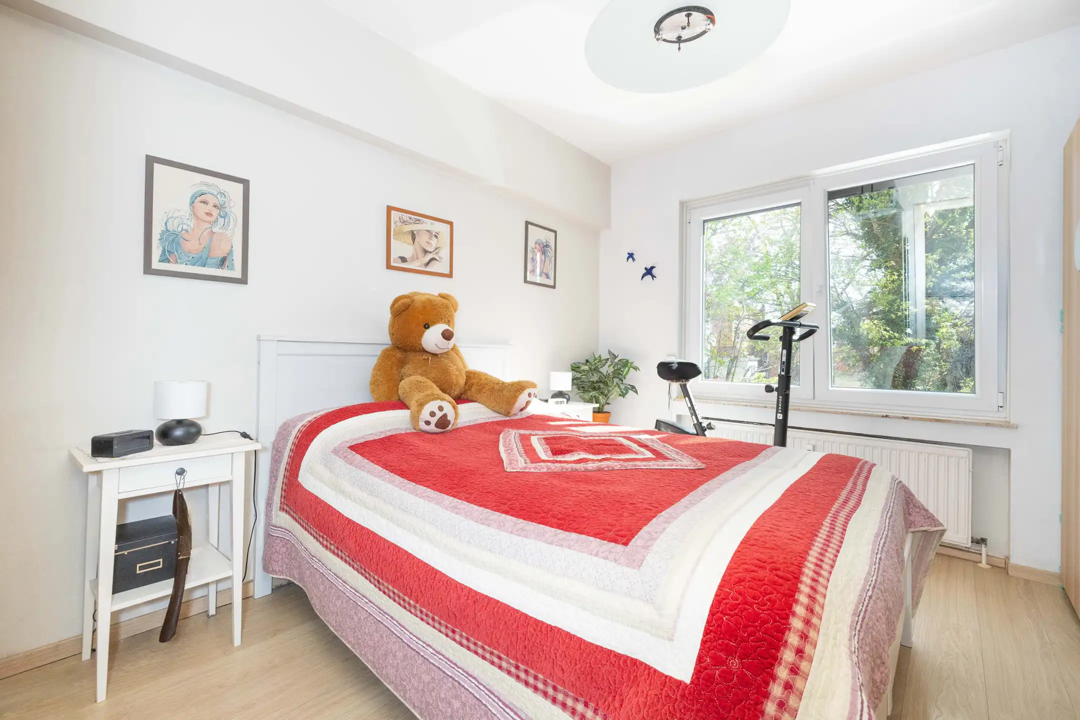 Appartement met 1 slaapkamer gerenoveerd - rustige ligging foto 10