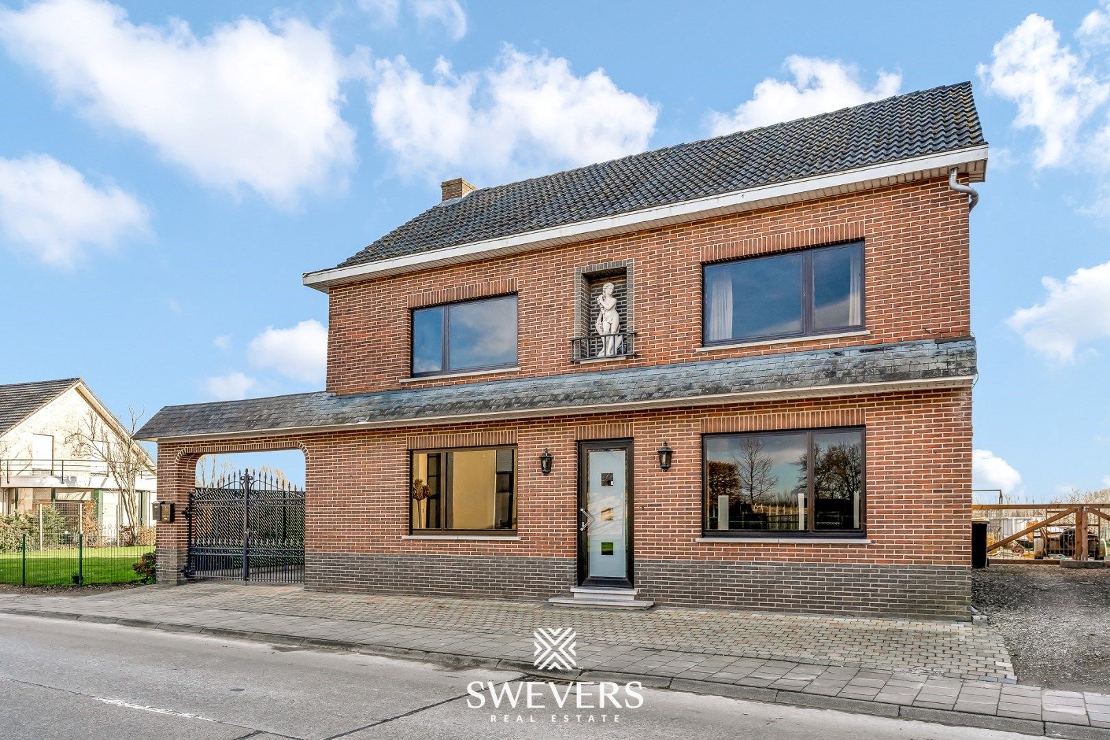 Instapklare woning met handelszaak en appartement in Geetbets foto 48