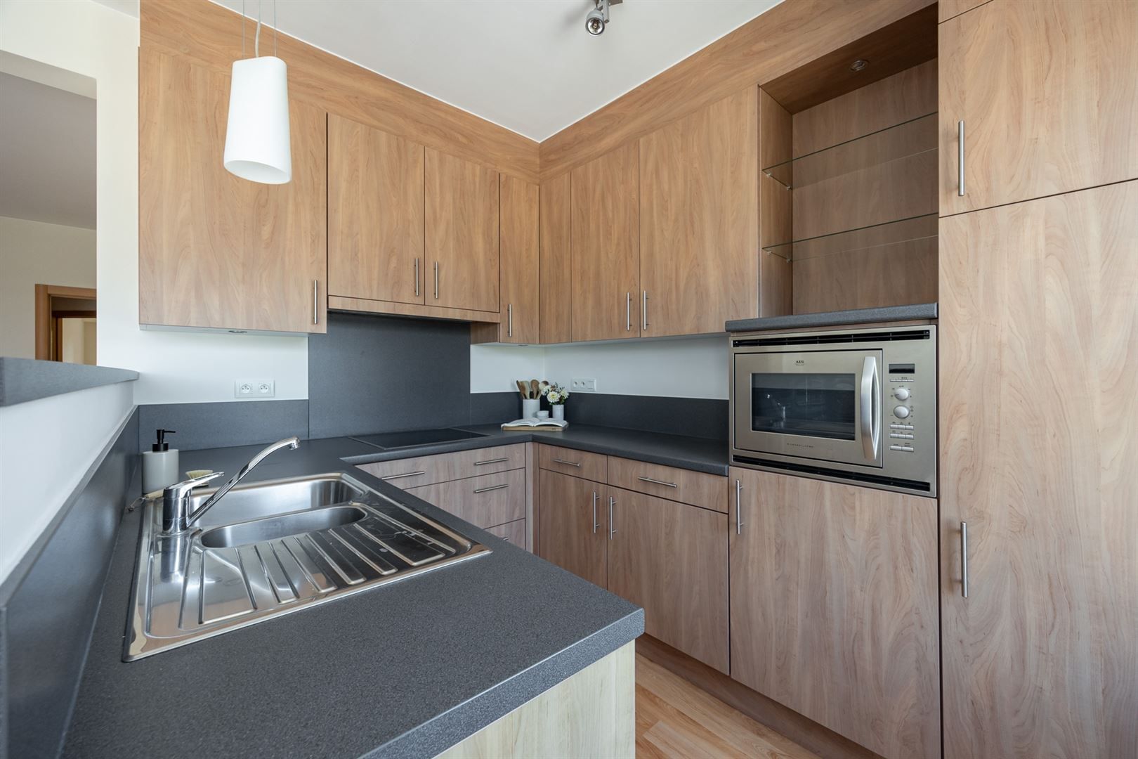 Instapklaar appartement met twee slaapkamers  foto 7