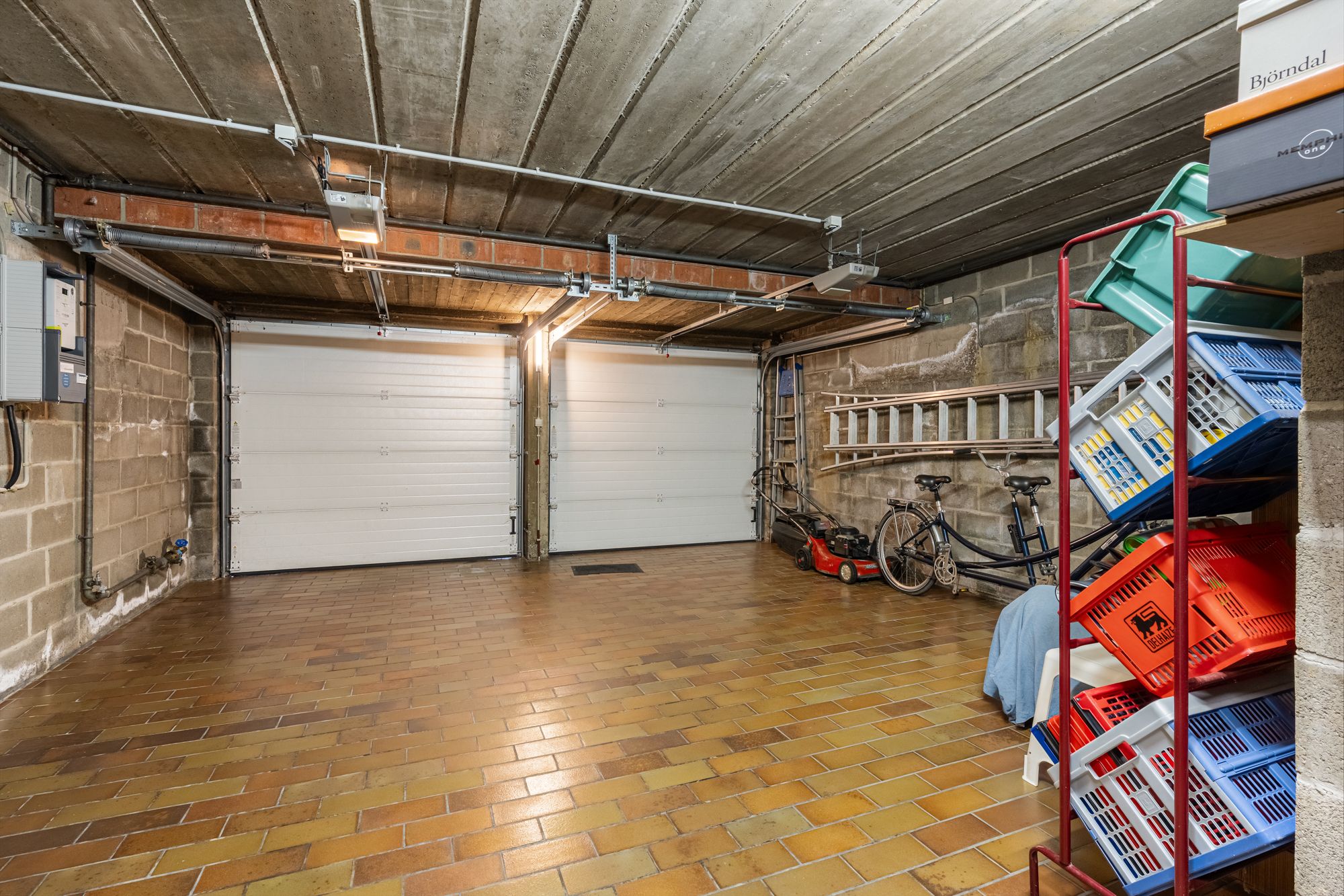 Ruime gezinswoning te koop foto 35