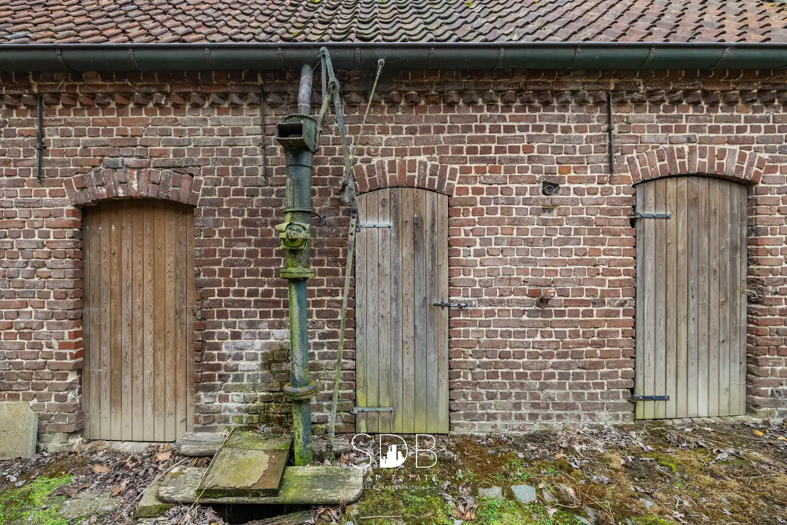 Authentieke hoeve met achterliggend groen op 5.192m² foto 27