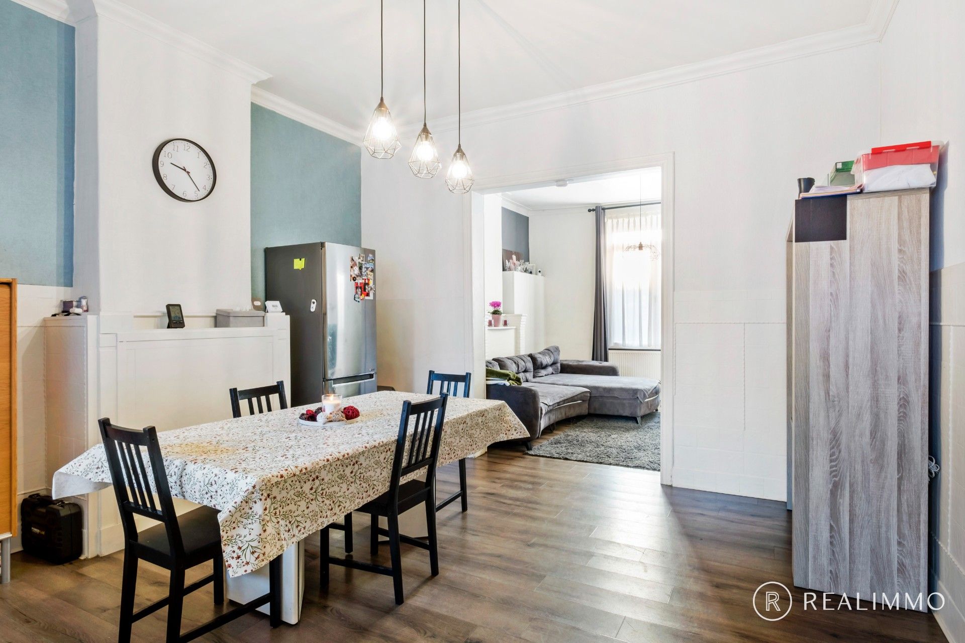 Verrassend ruime woning met 5 slaapkamers en garage foto 5