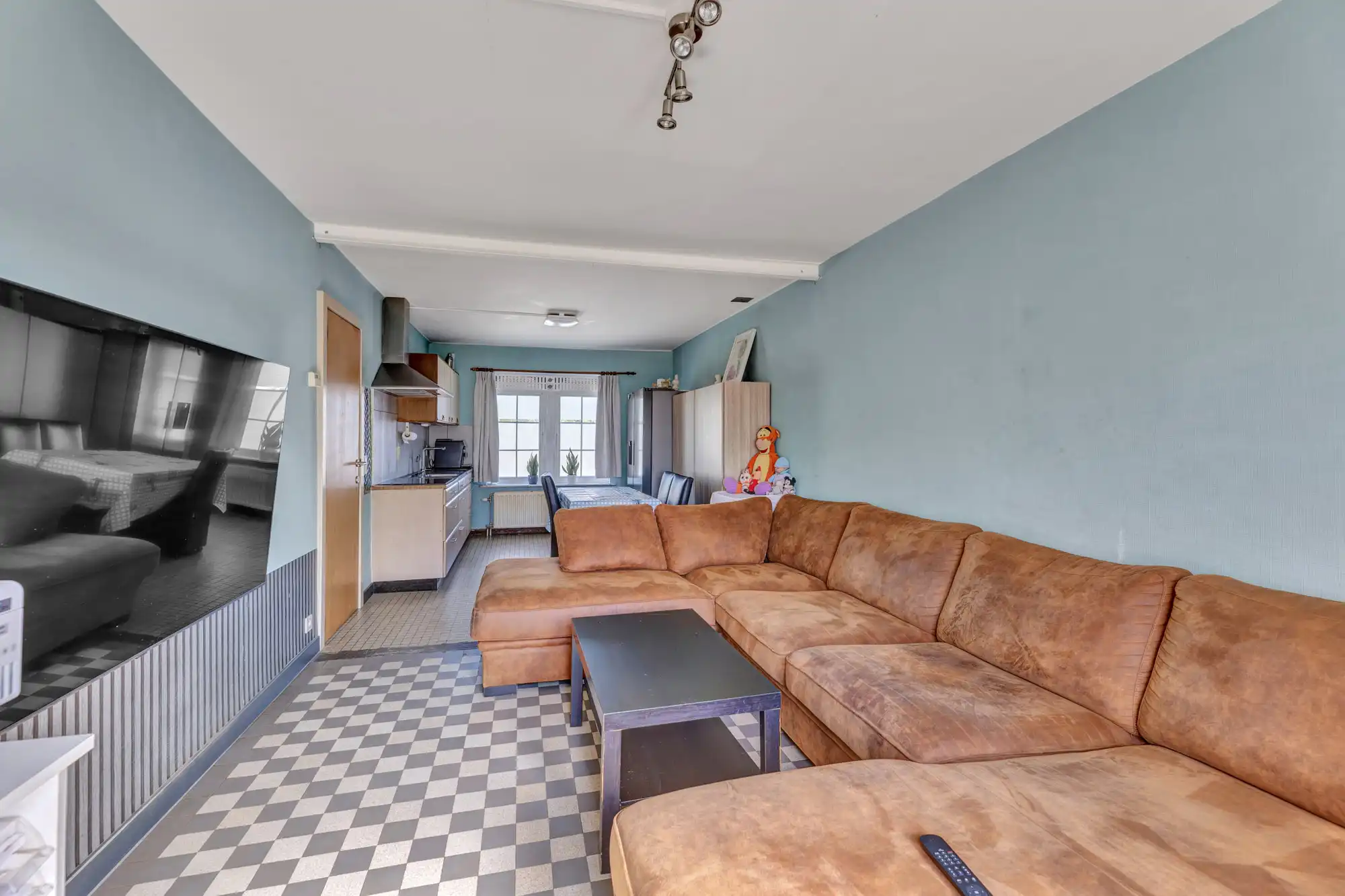 Ruime woning met garage, atelier nabij centrum foto 2