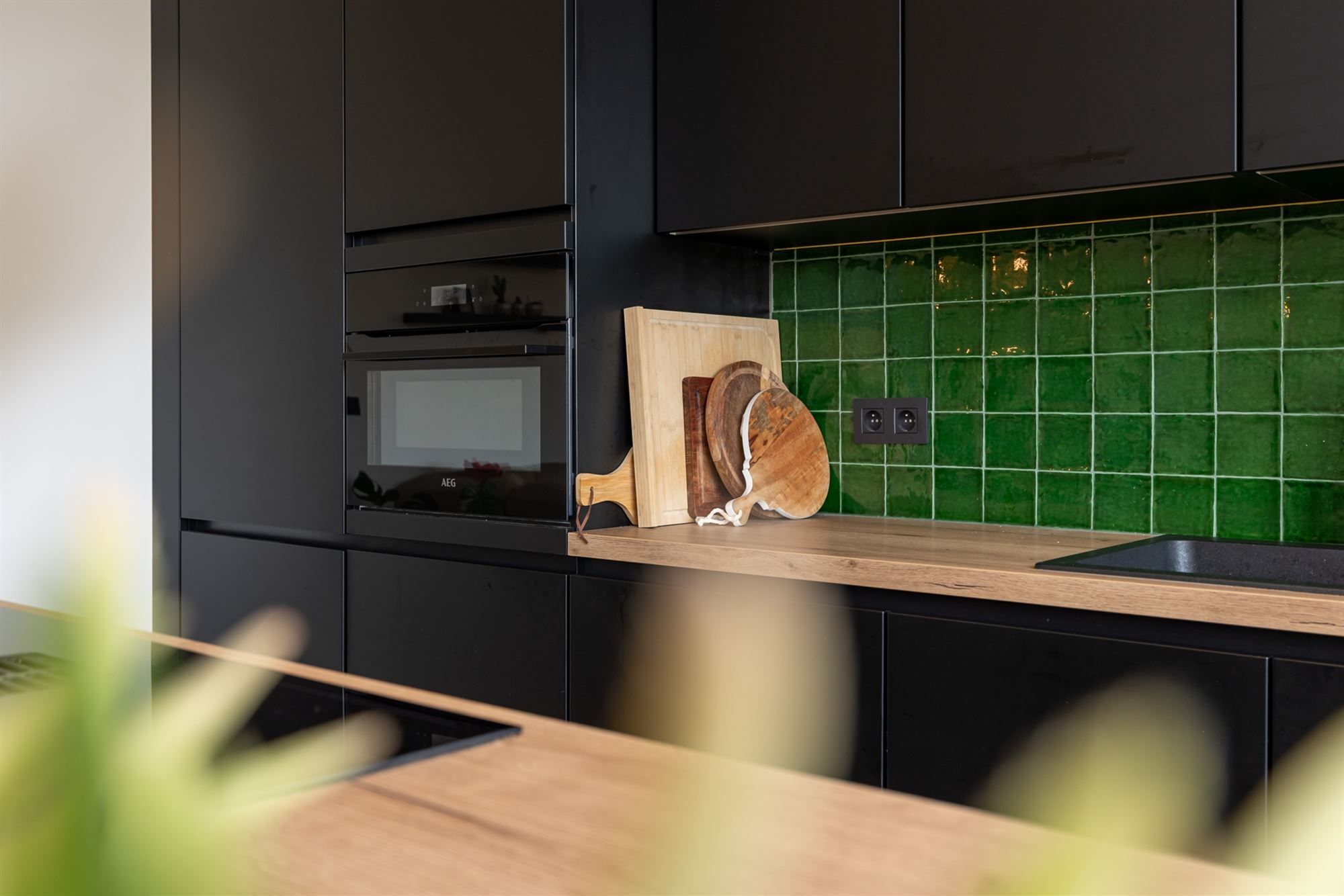 Instapklare gerenoveerd appartement met 2 slpk. en terras foto 3