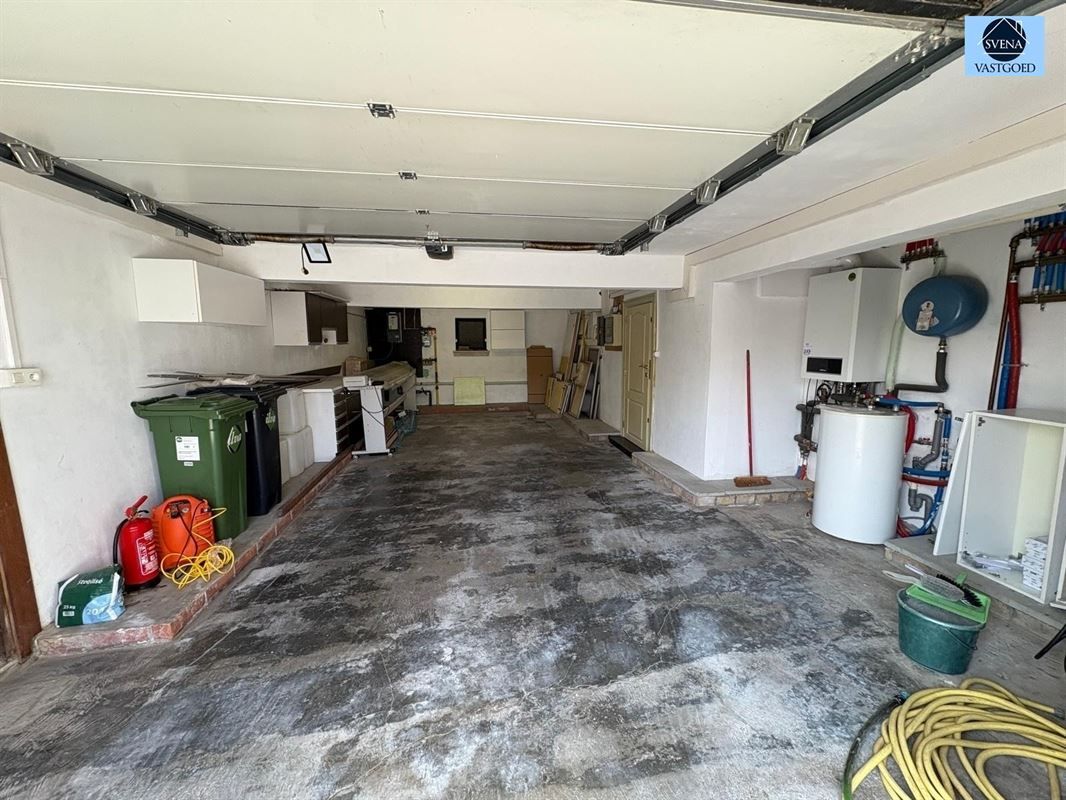 APPARTEMENT MET MAGAZIJN GELEGEN IN KMO ZONE foto 13