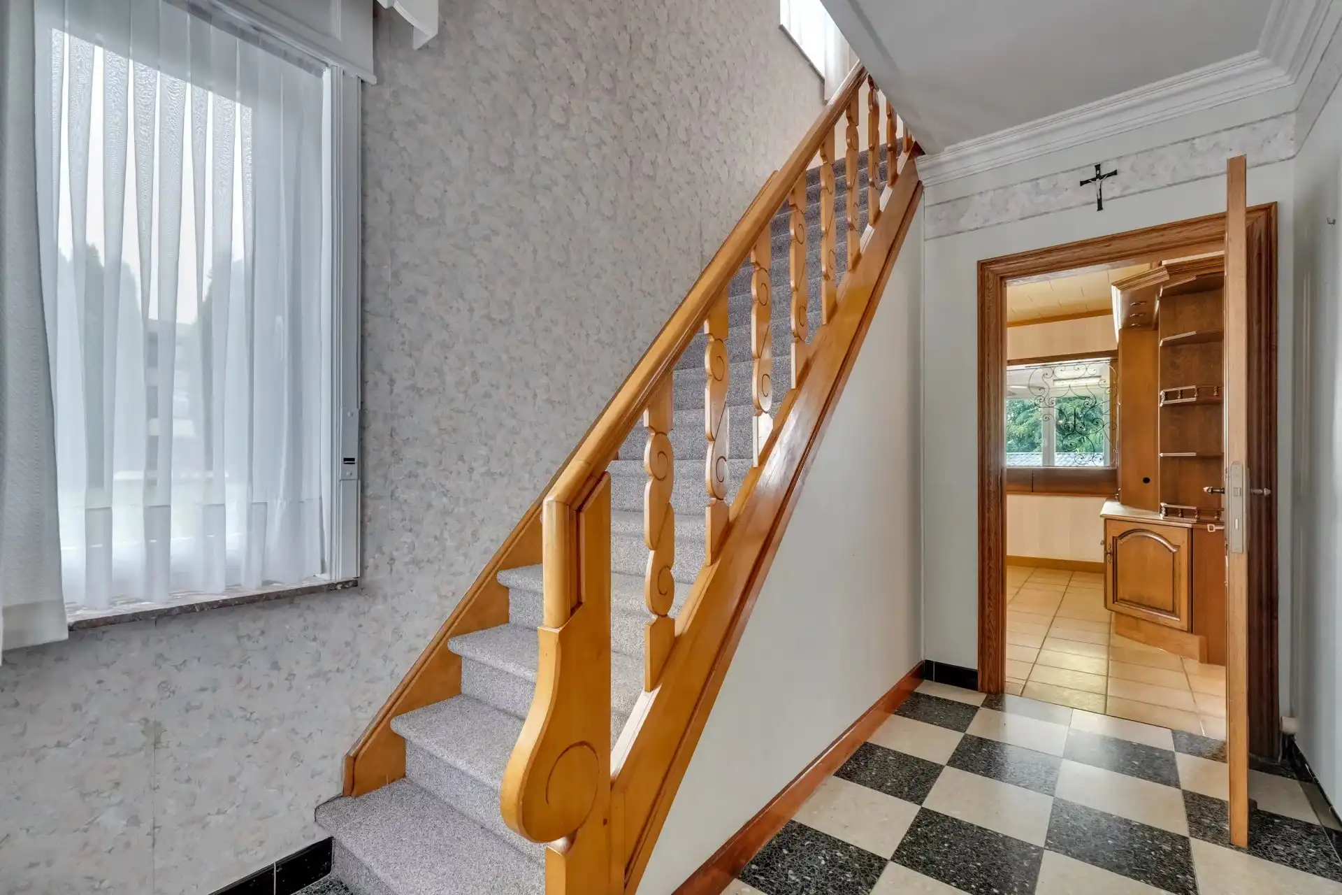 Ruime woning met potentiële bouwgrond foto 15