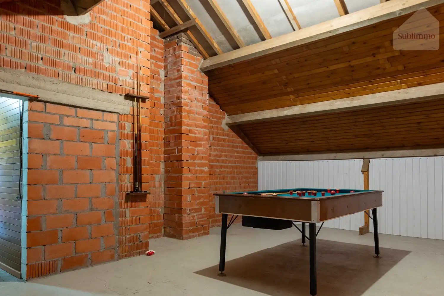 Rustig gelegen gezinswoning met 3 slaapkamers op een perceel van 744 m². foto 18