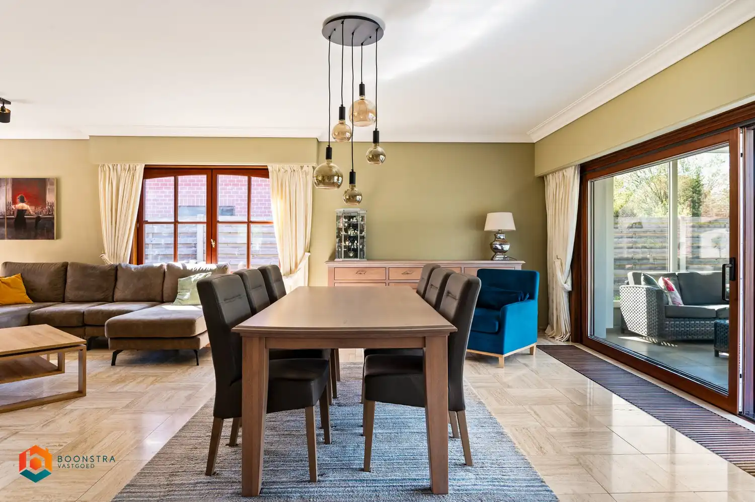 Gelijkvloerse woning met 3 slpkrs en prachtige tuin foto 7