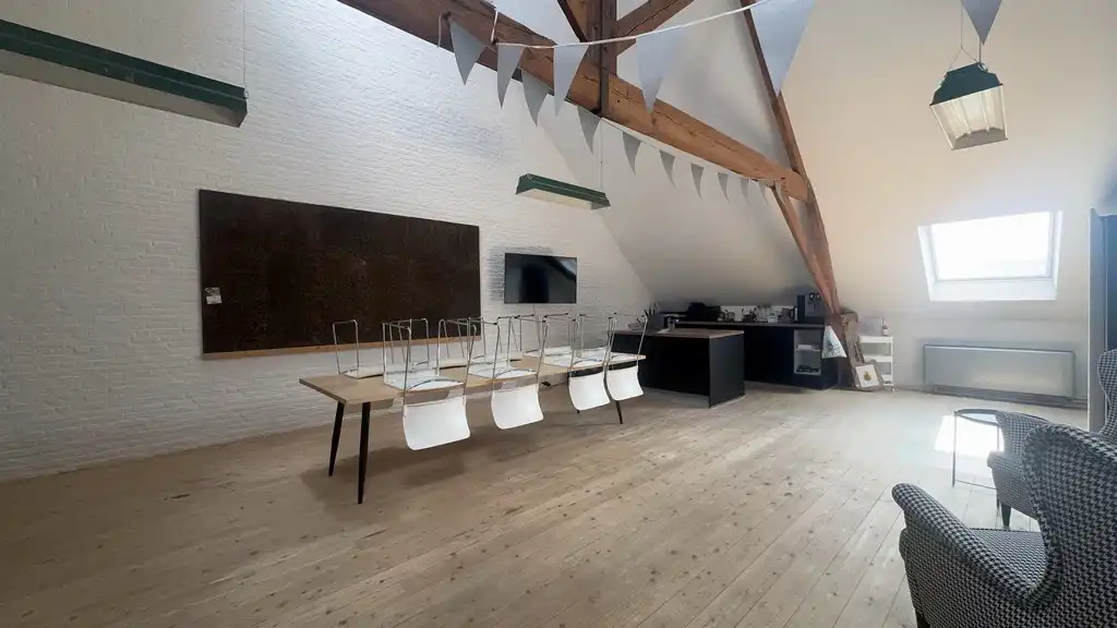 Loftkantoor te huur in Eskimofabriek te Gent foto 5