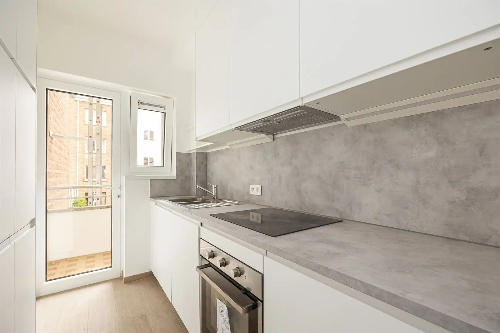 Gerenoveerd appartement aan Zuidpark foto 5