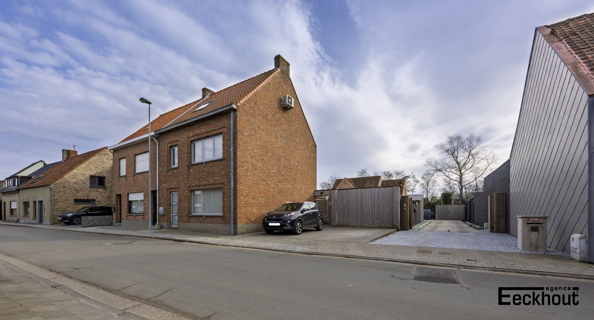 Inwaarts gelegen perceel bouwgrond  foto 4