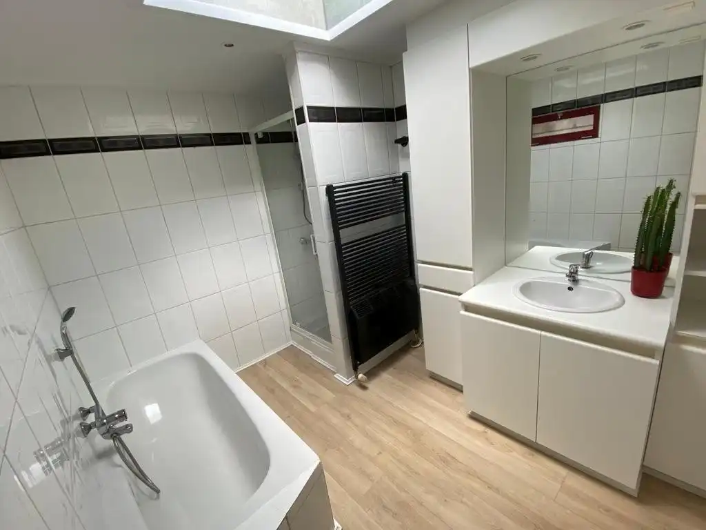 Charmante starterswoning met 2 slaapkamers in Kwatrecht foto 4