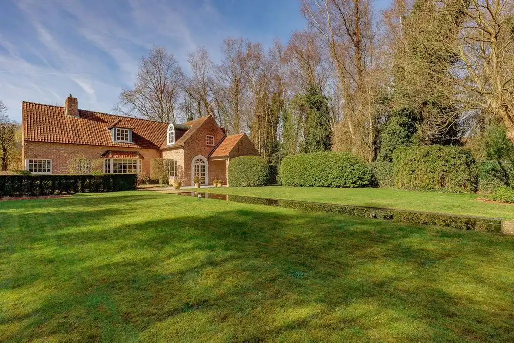 Mooie villa in de doodlopende straat in wijk "Zonnebos" foto 26