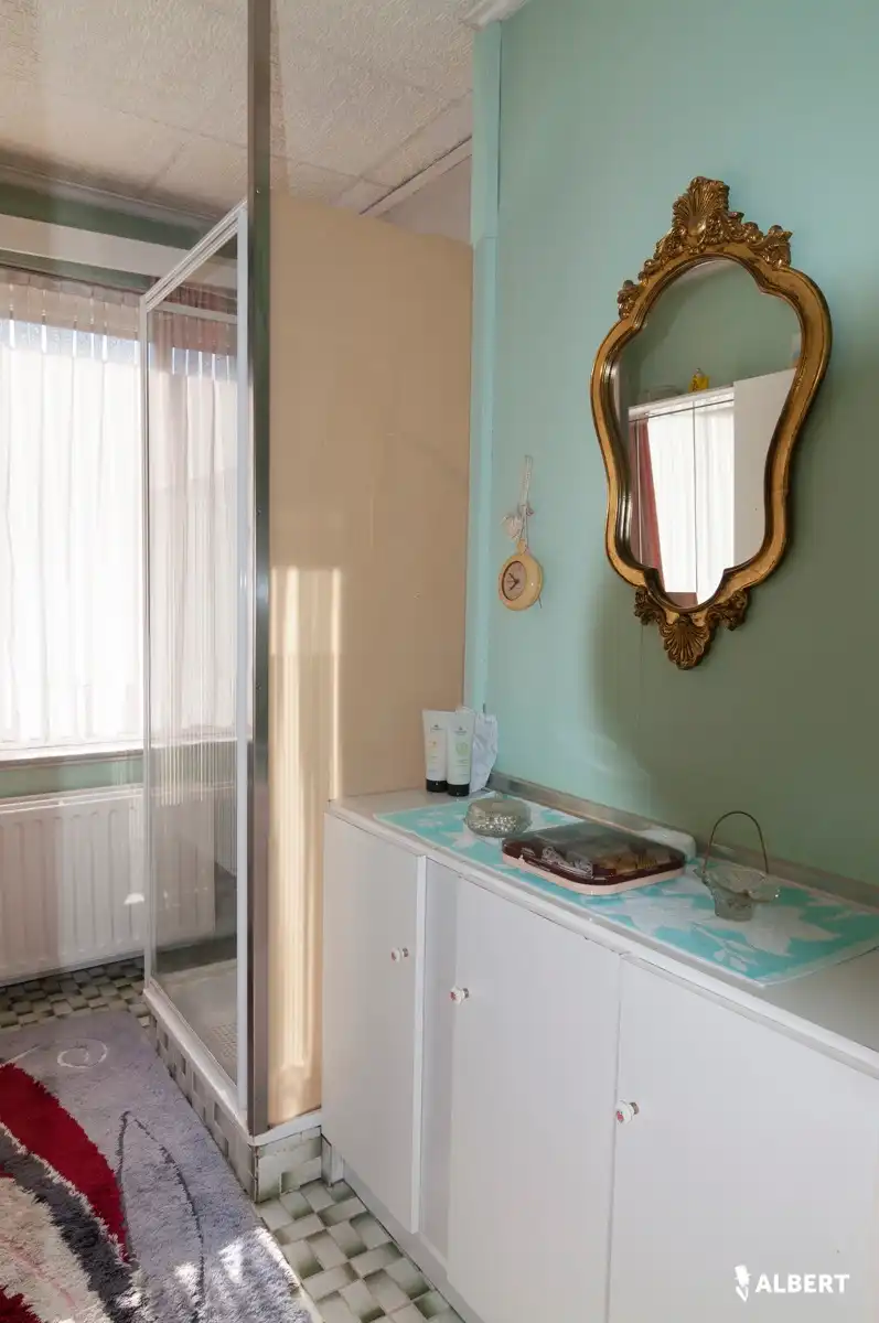 Ruime half-open woonst op adembenemend perceel van 1650m².  foto 18