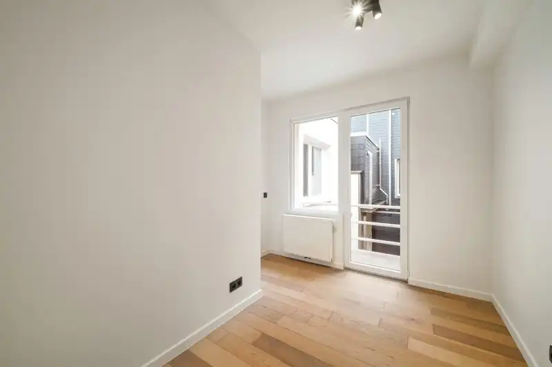 APPARTEMENT MET GARAGE foto 10