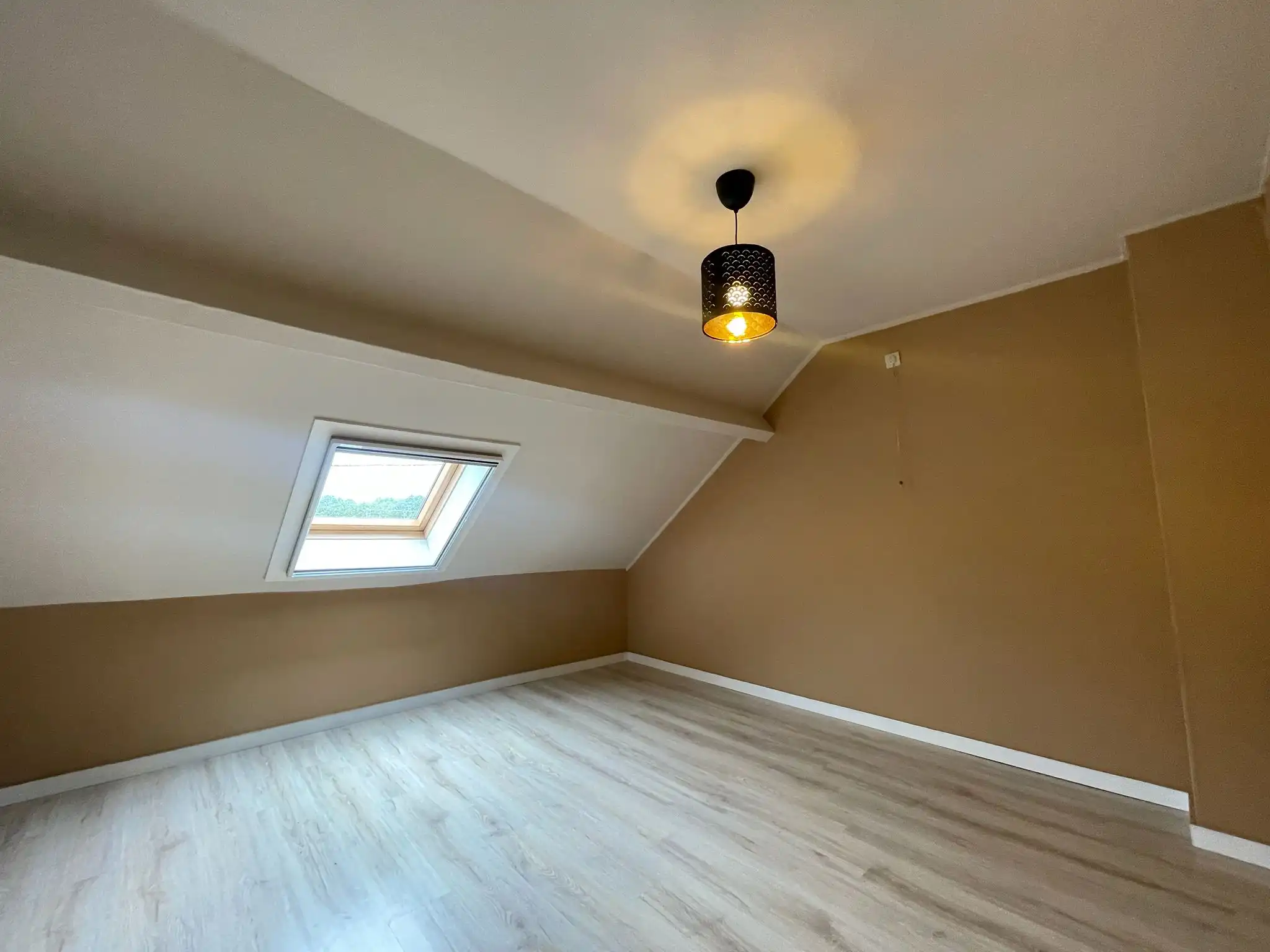 Knusse woning met 2 slpks foto 14