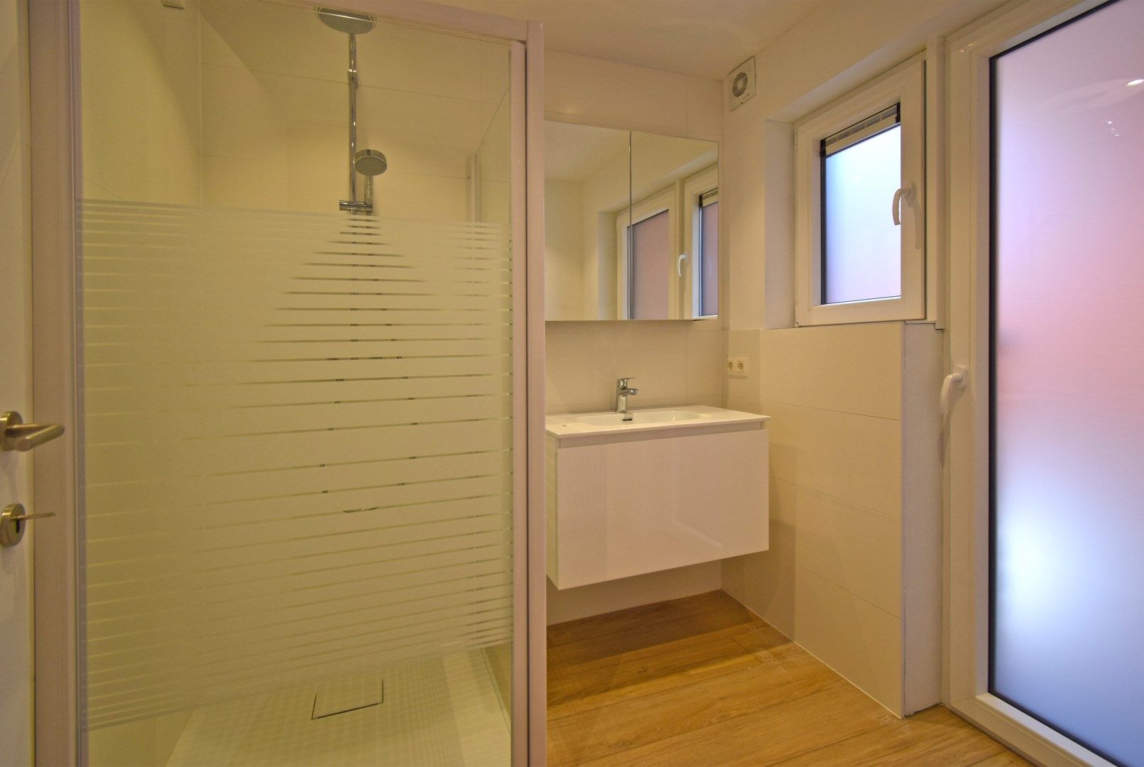 INSTAPKLAAR APPARTEMENT  foto 5