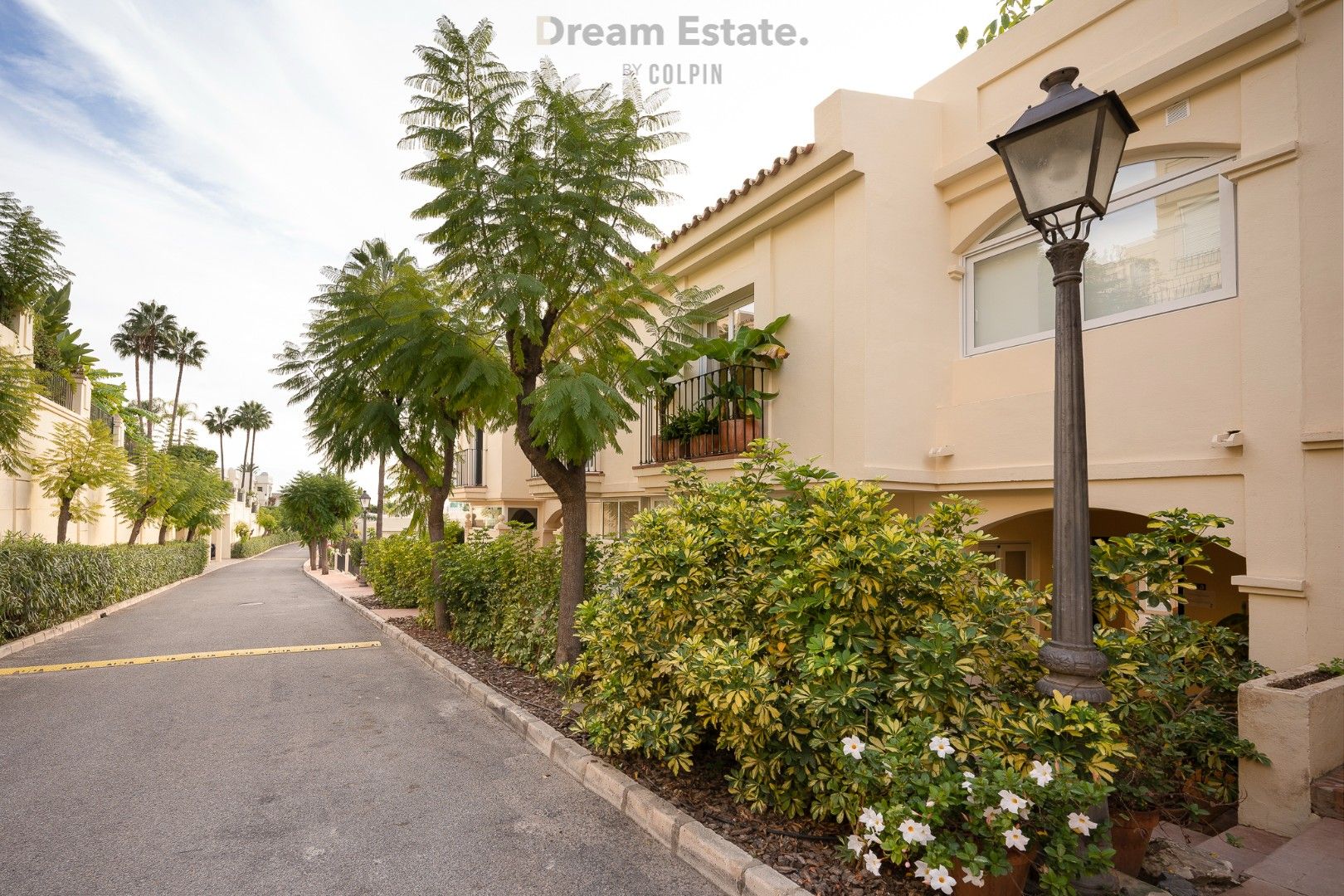 Een prachtige woning in de veilige en rustige omgeving van La Quinta met zéér mooi uitzicht op bergen, golf en zee. foto 49